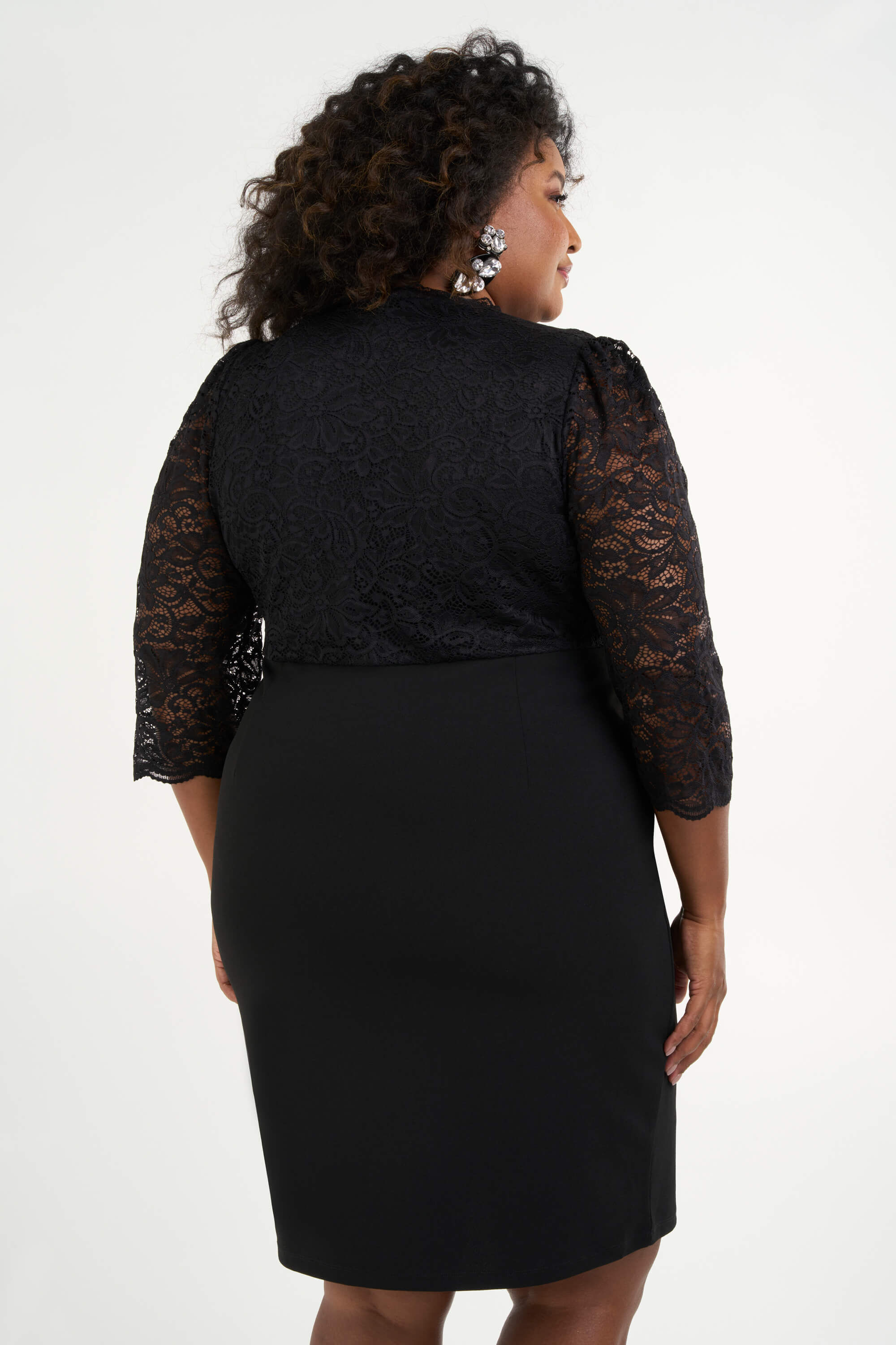 Kleid mit Spitze  image number 4