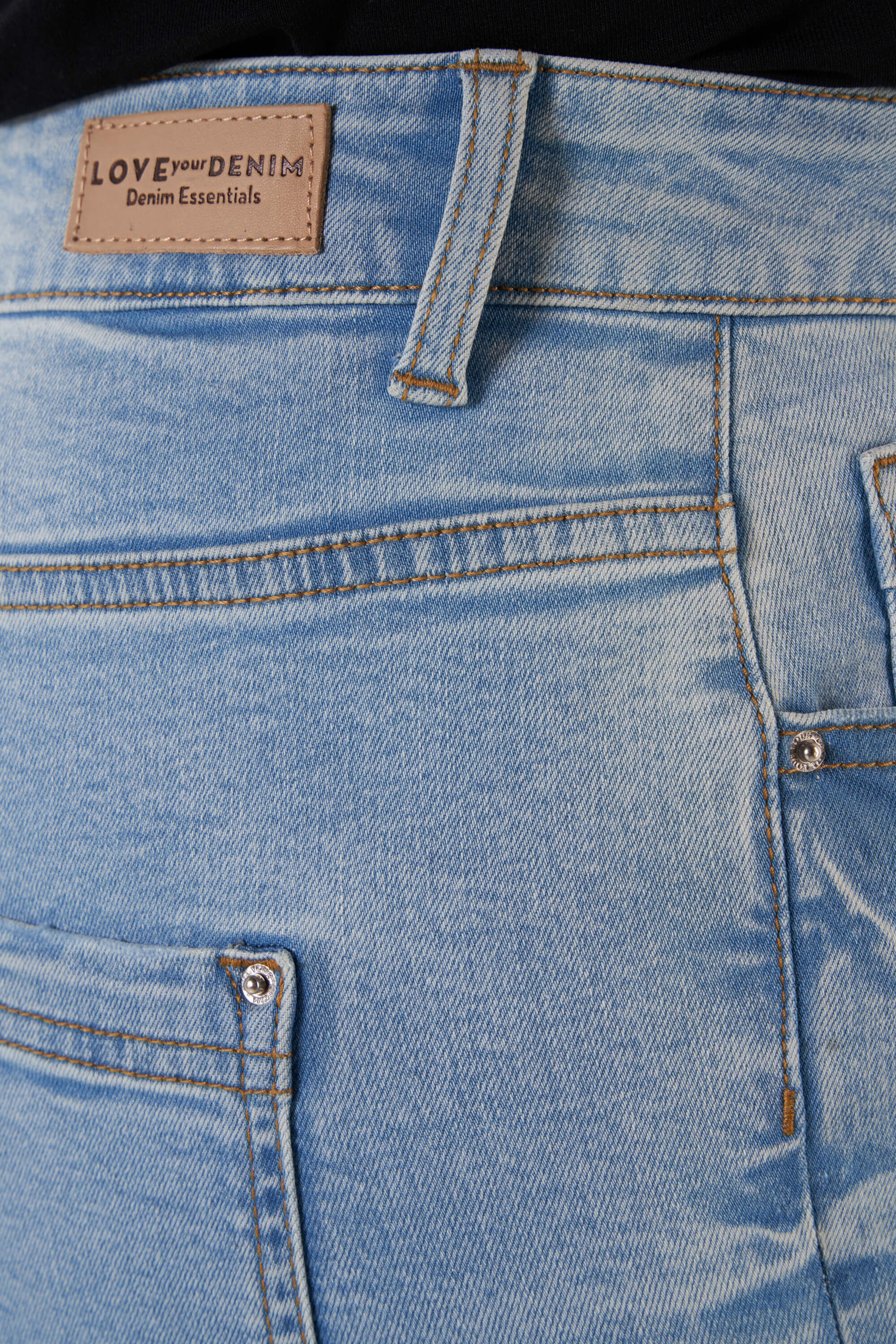 Straight-Leg Jeans LILY image number 4