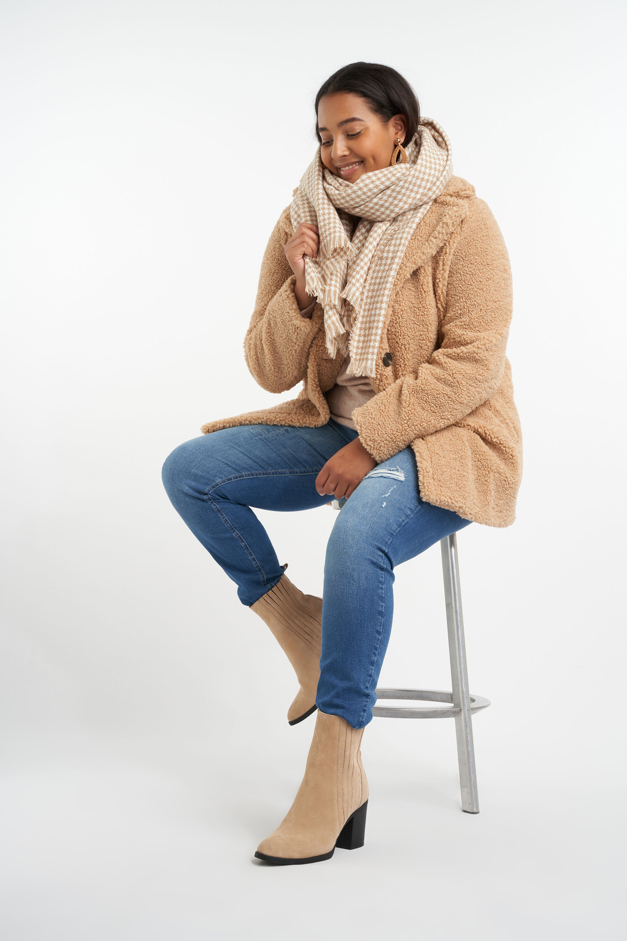 Schal mit Hahnenrittmuster image number 2