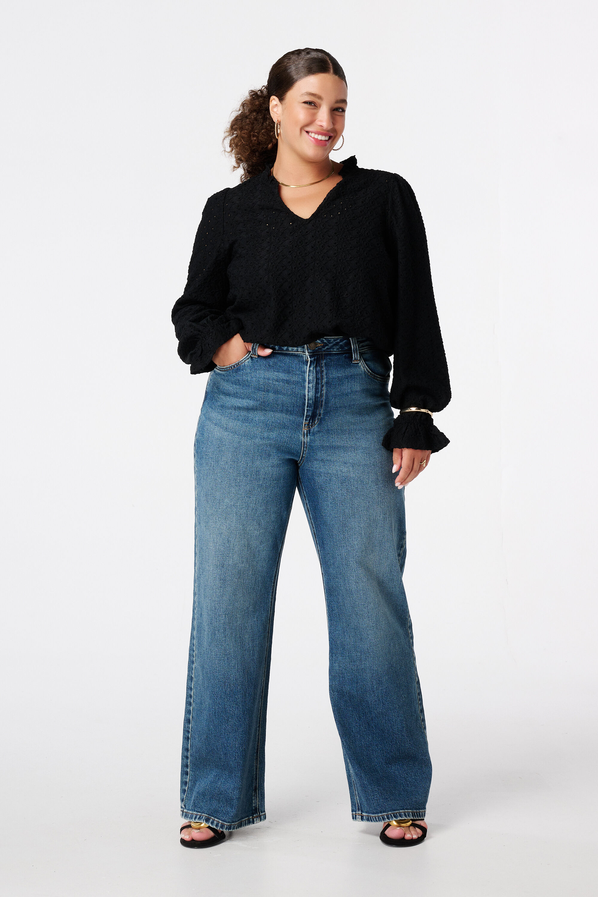 Oberteil mit Stickerei image number 5