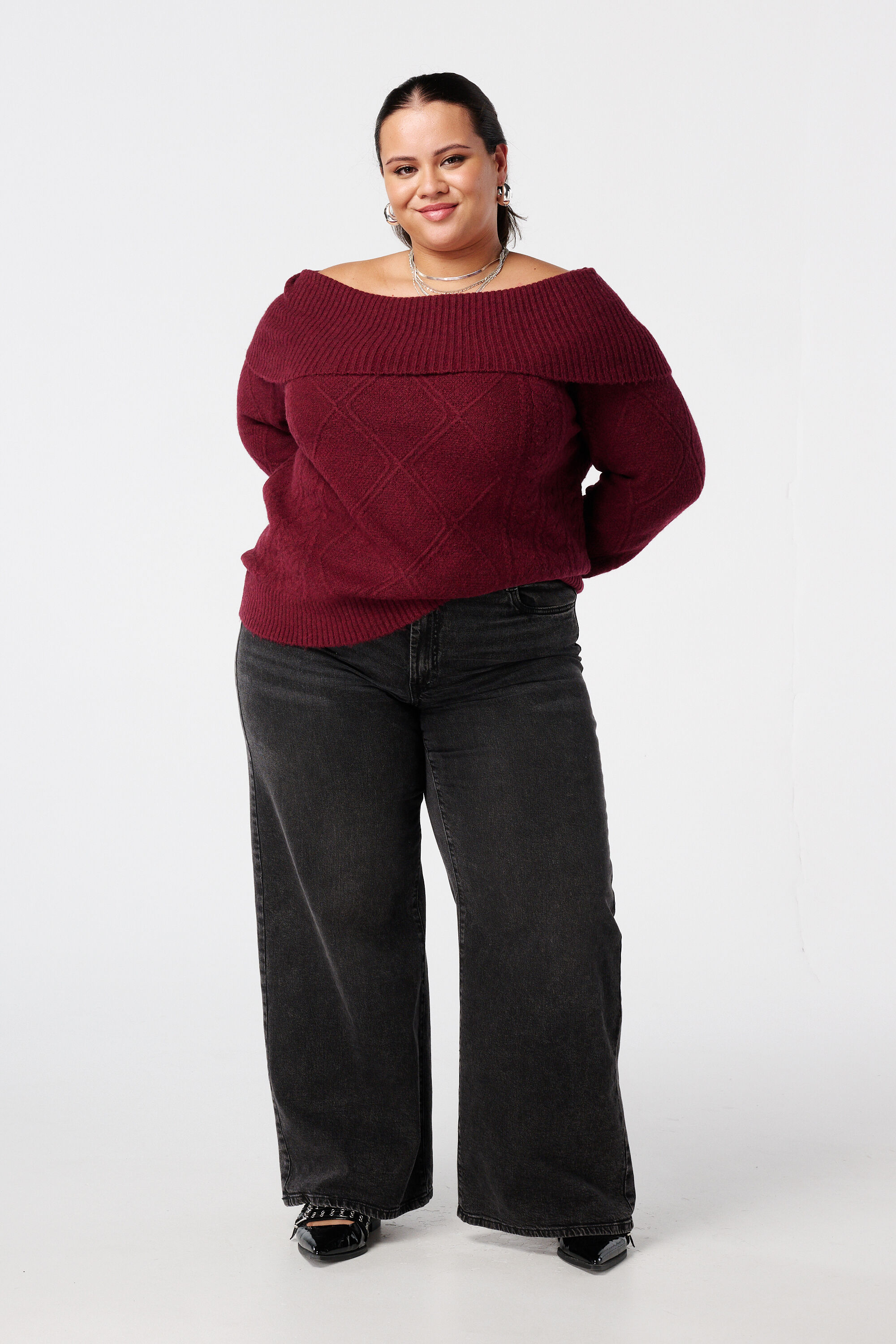 Off-Shoulder-Pullover mit Zopfmuster image number 5