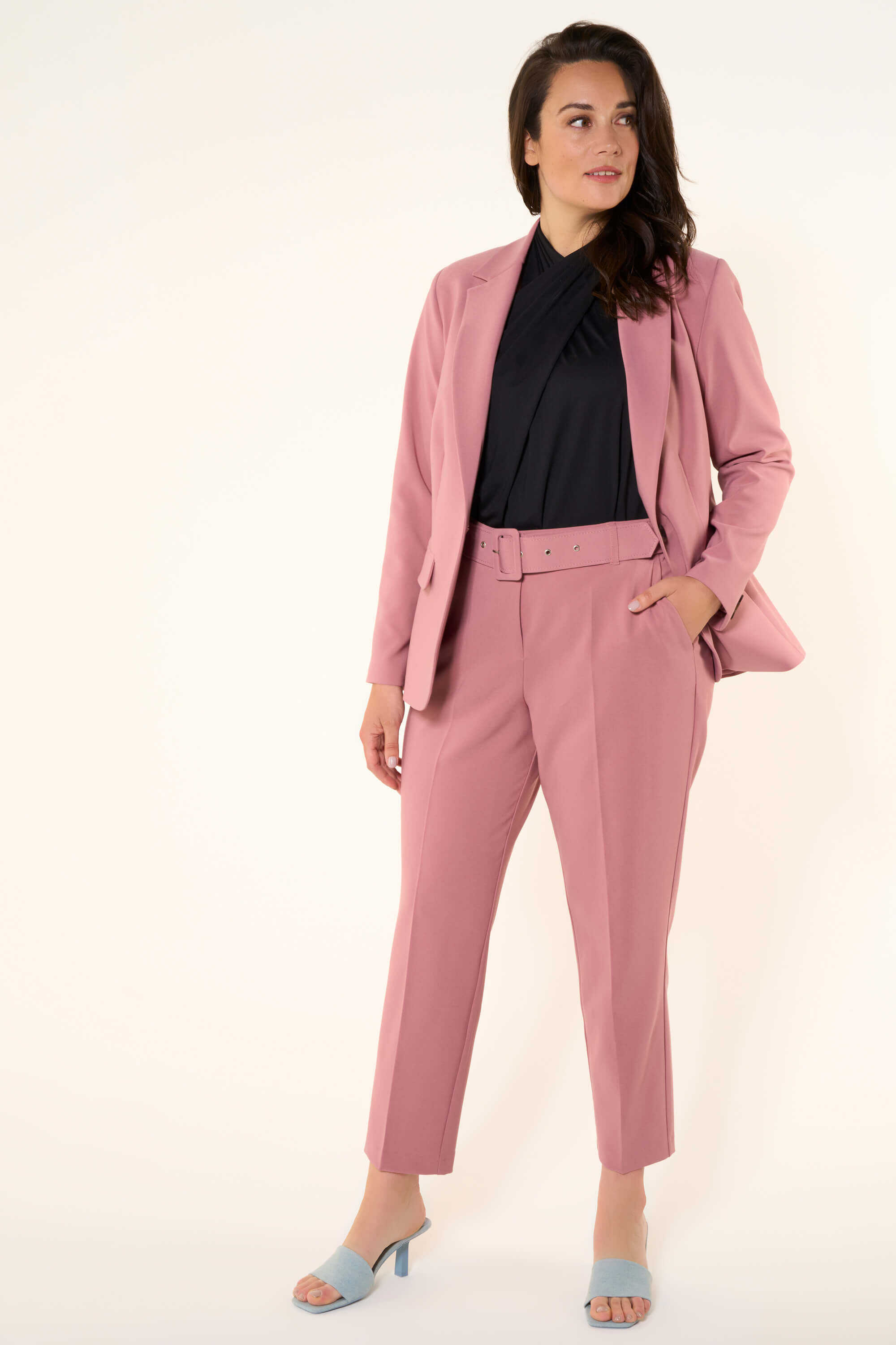 Blazer  image number 5