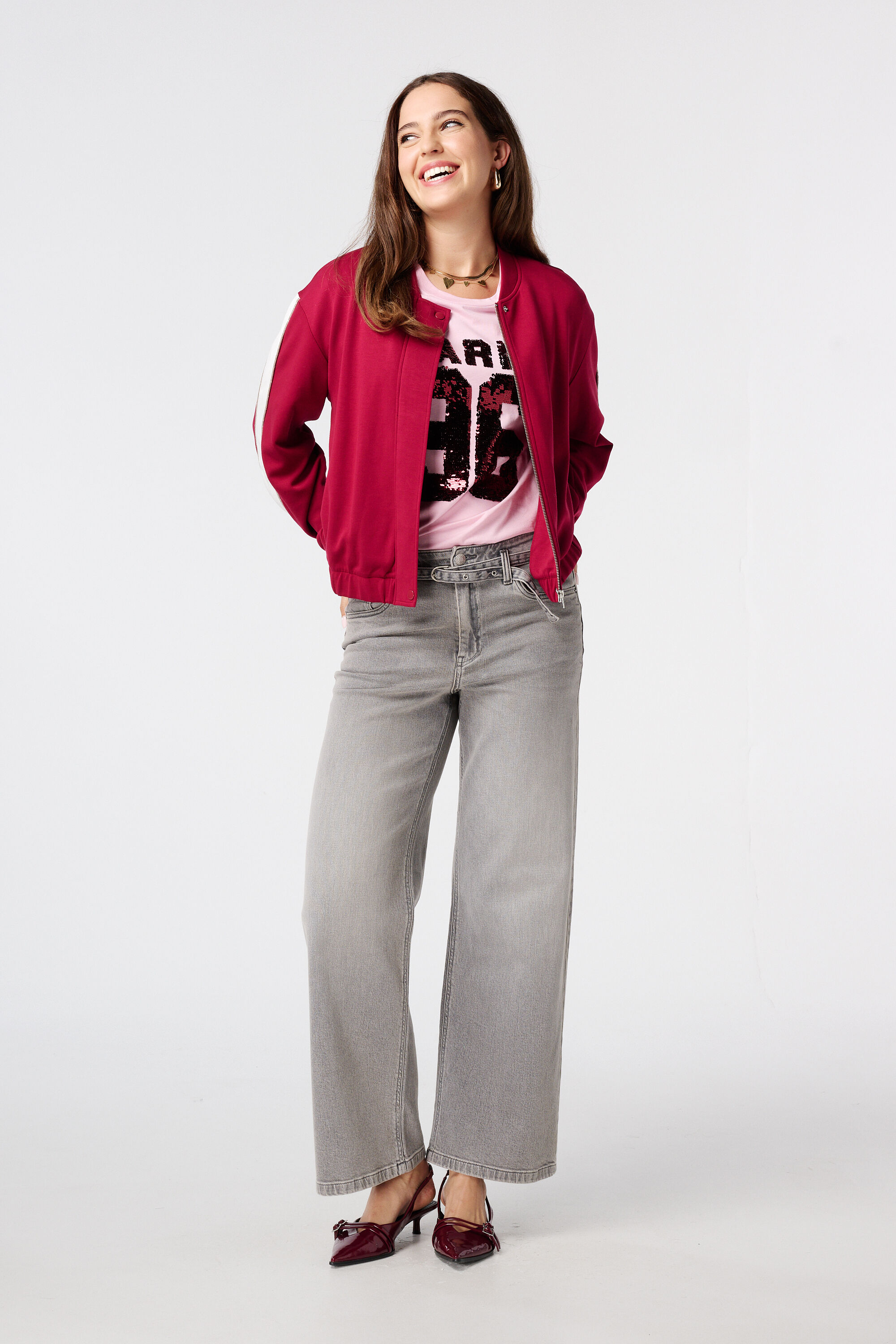 T-Shirt mit Pailletten  image number 5