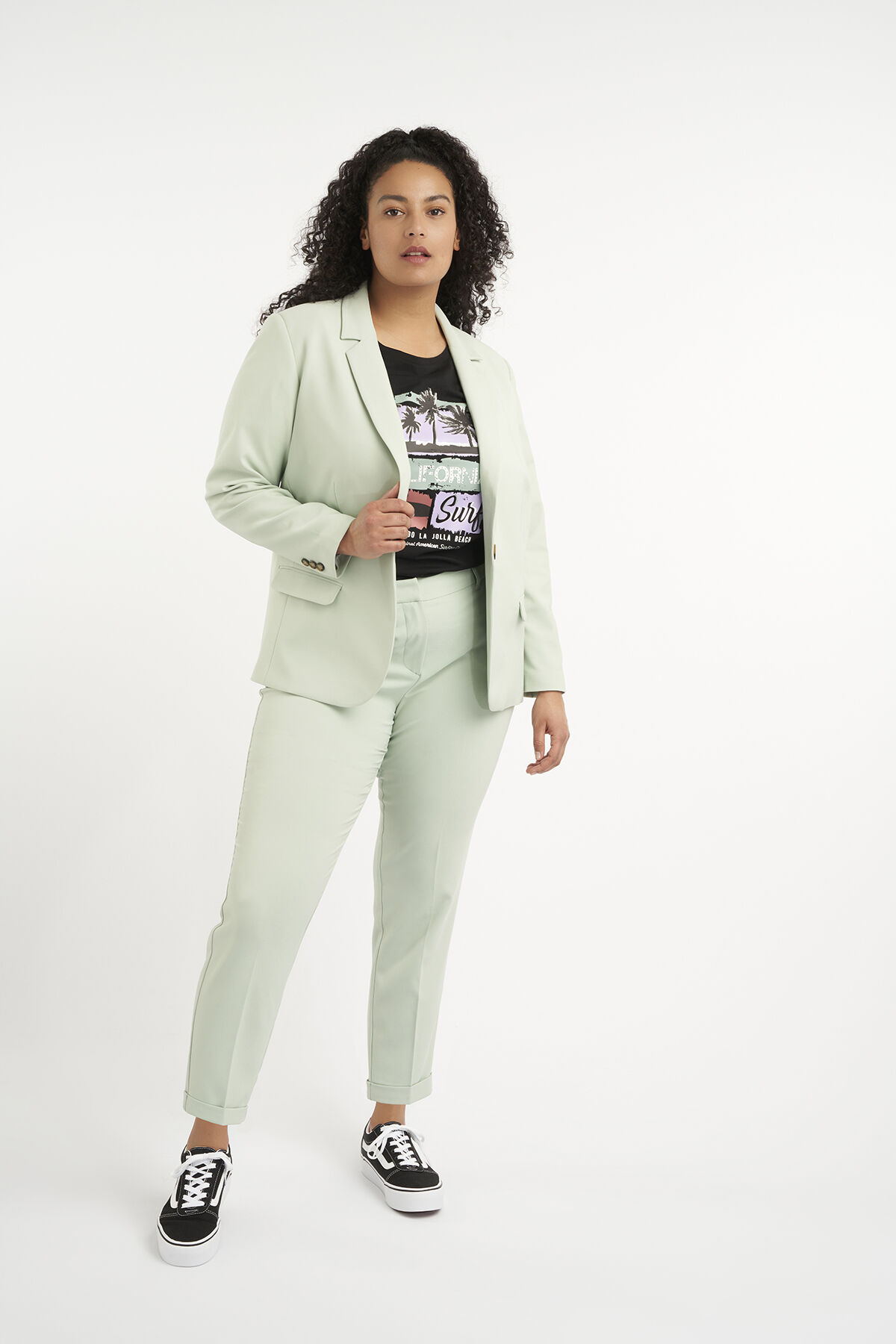 Blazer  image number 6