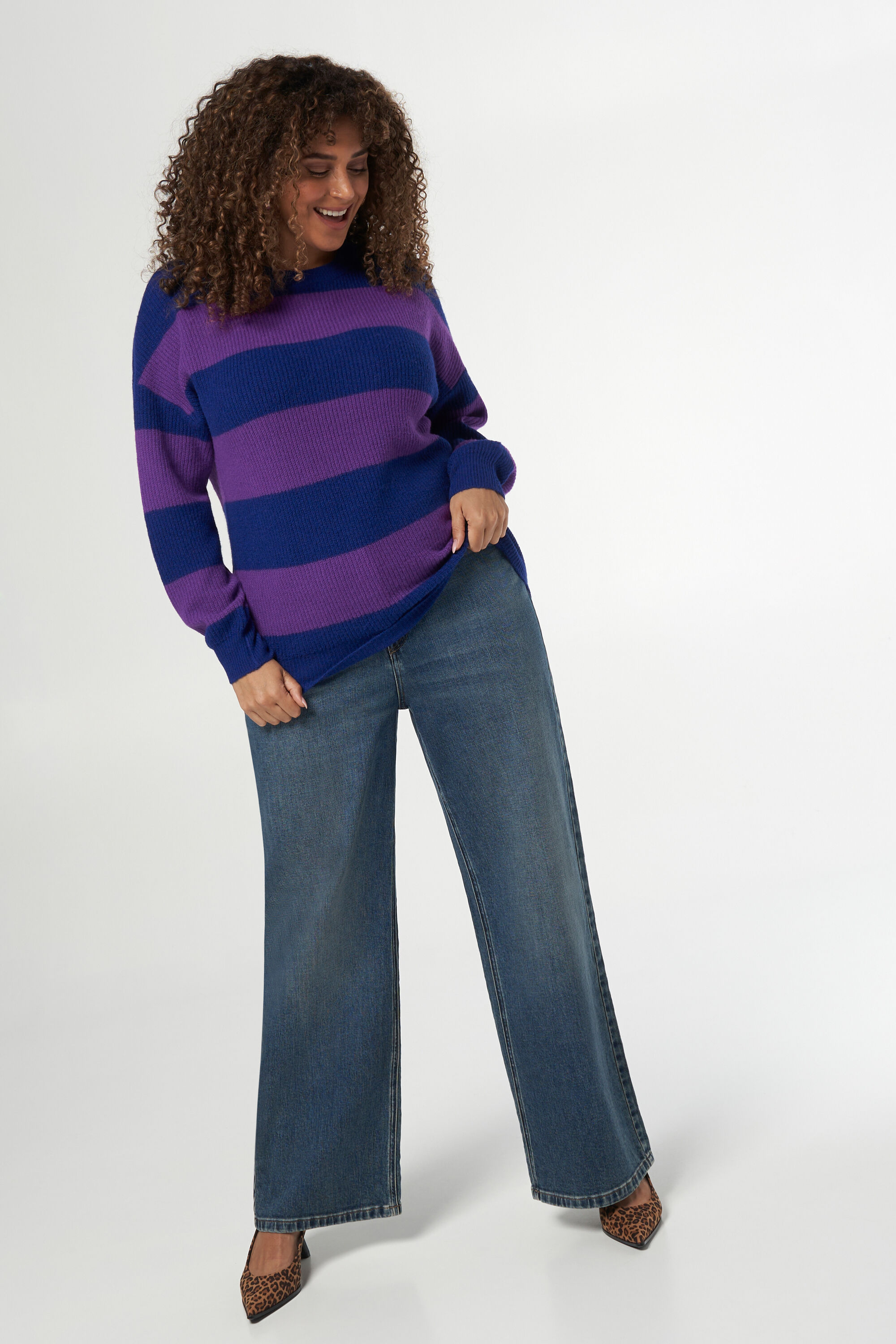 Zweifarbiger Pullover image number 5