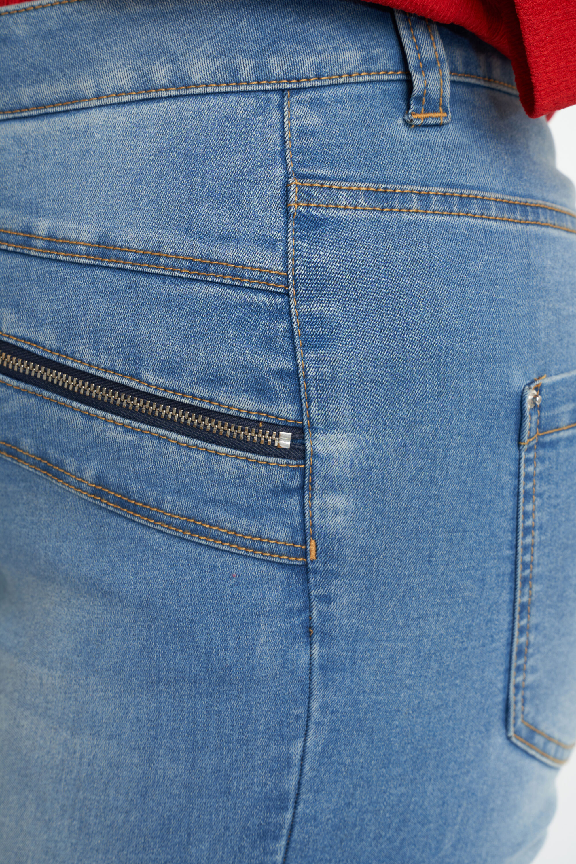 Jeans mit Rei&szlig;verschluss-Element image number 5