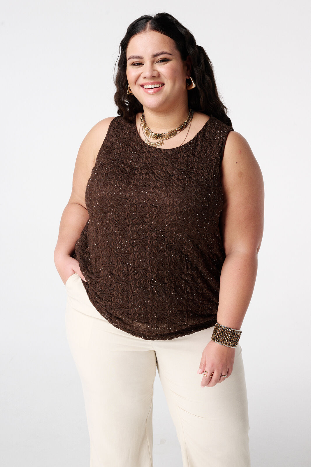 Spitzentop mit Strasssteinen image number 0