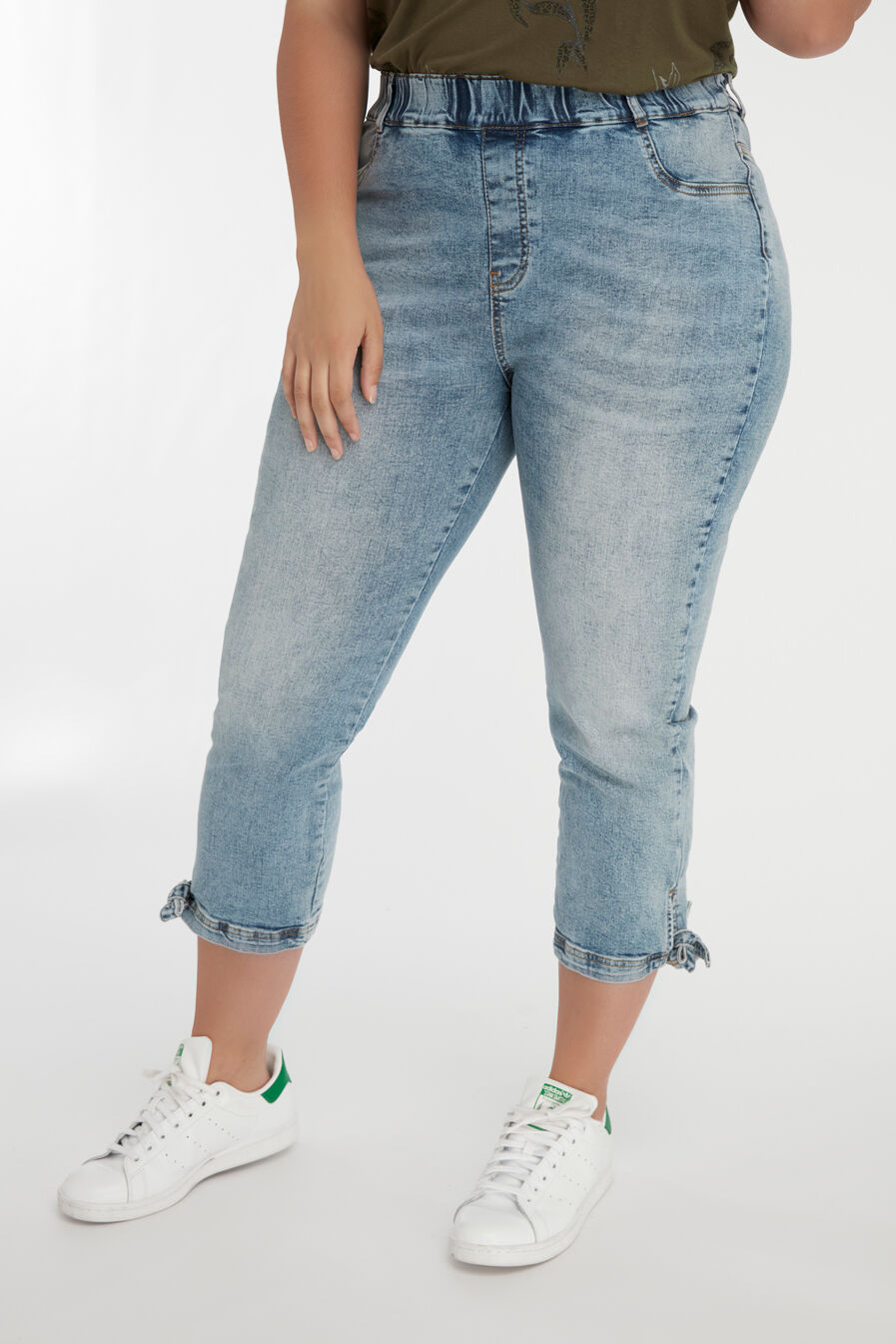 Kurz geschnittene POPPY Treggings mit Zierschleife image number 4