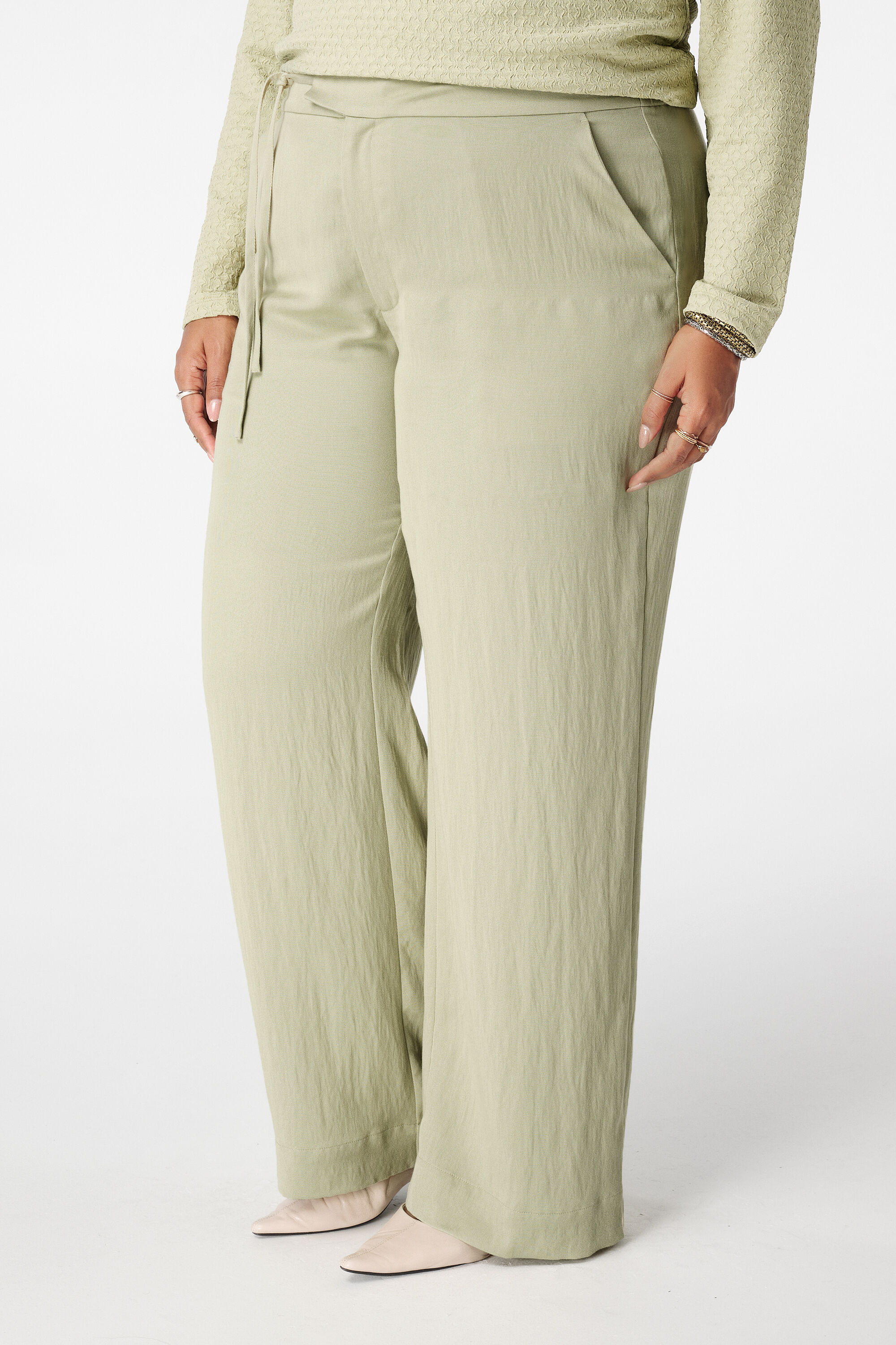 Weite Hose mit Wickelg&uuml;rtel image number 5