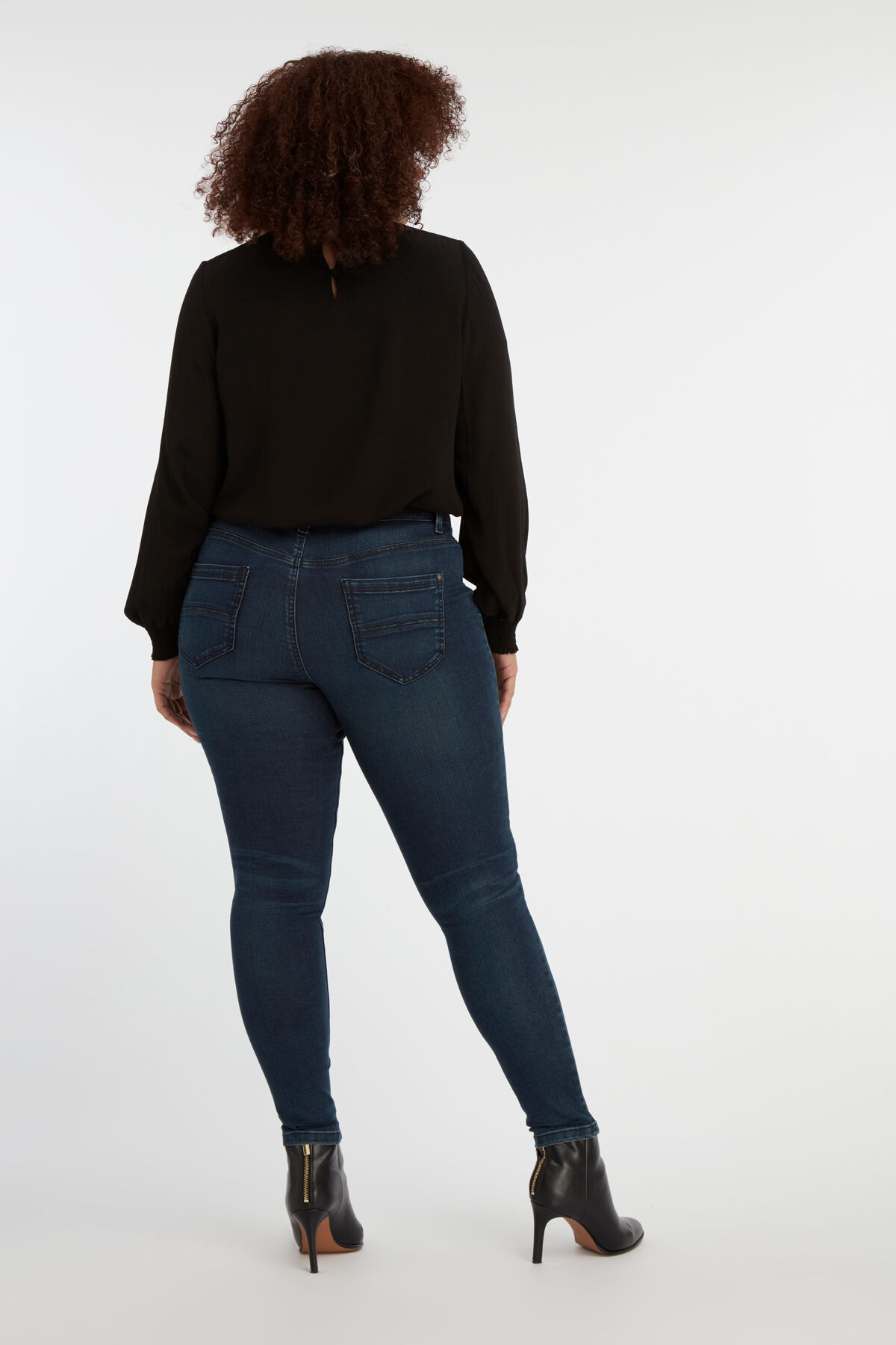 Magic Simplicity SHAPES Jeans image number 6