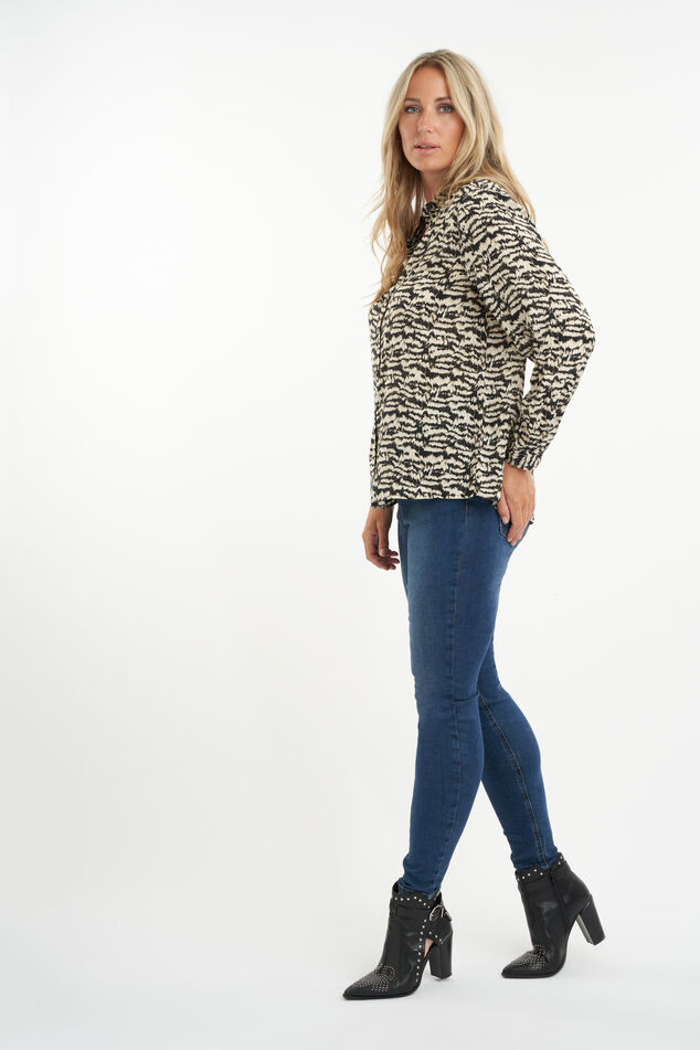 Bluse mit Zebra-Print. image number 6