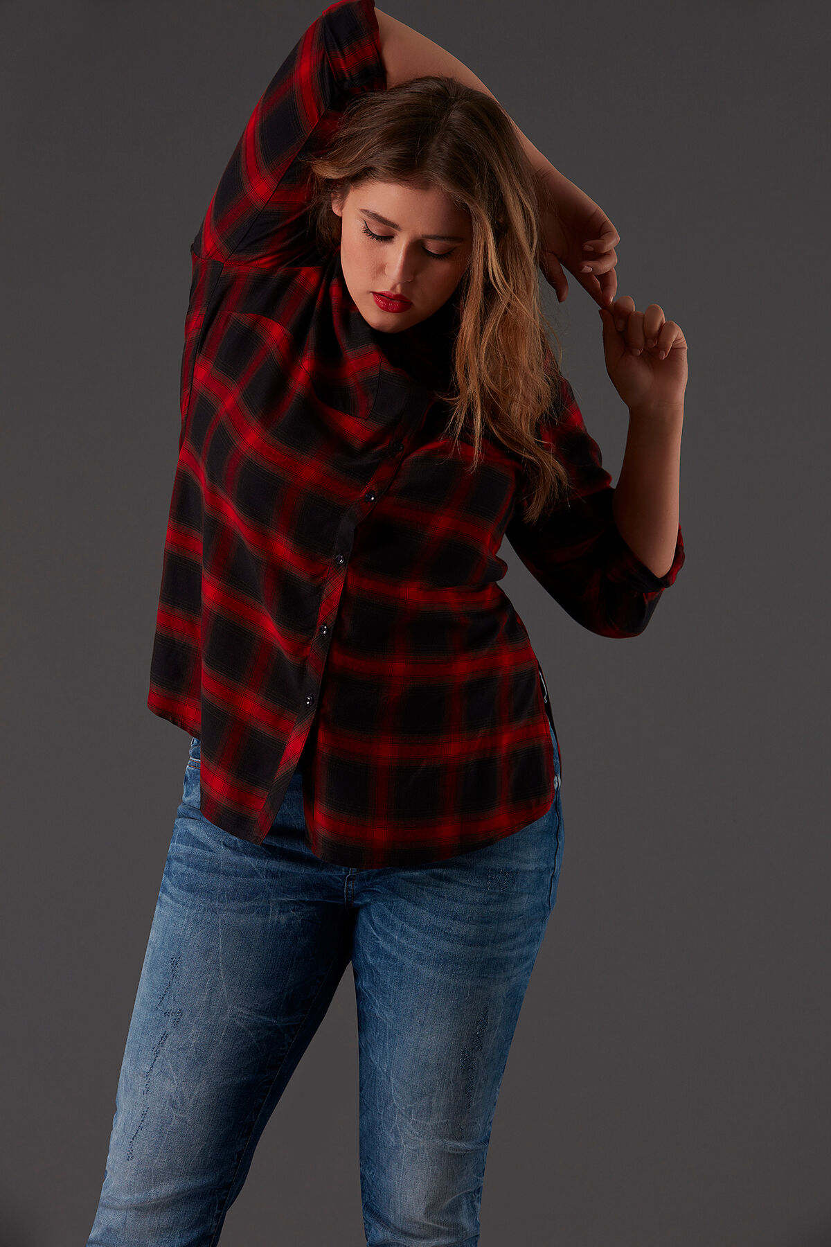 Plaid-Bluse mit Spitze     image number 4