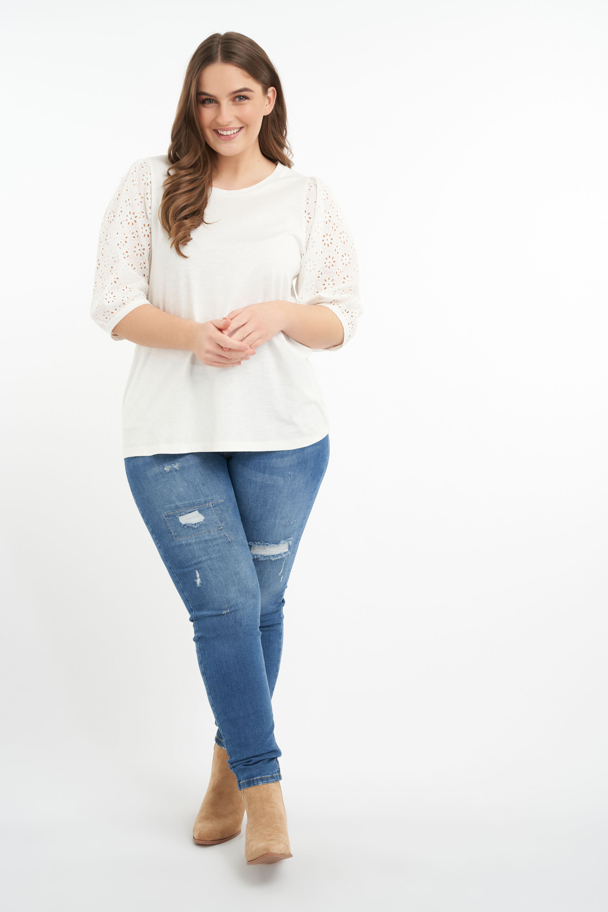 Top mit Stickerei image number 5