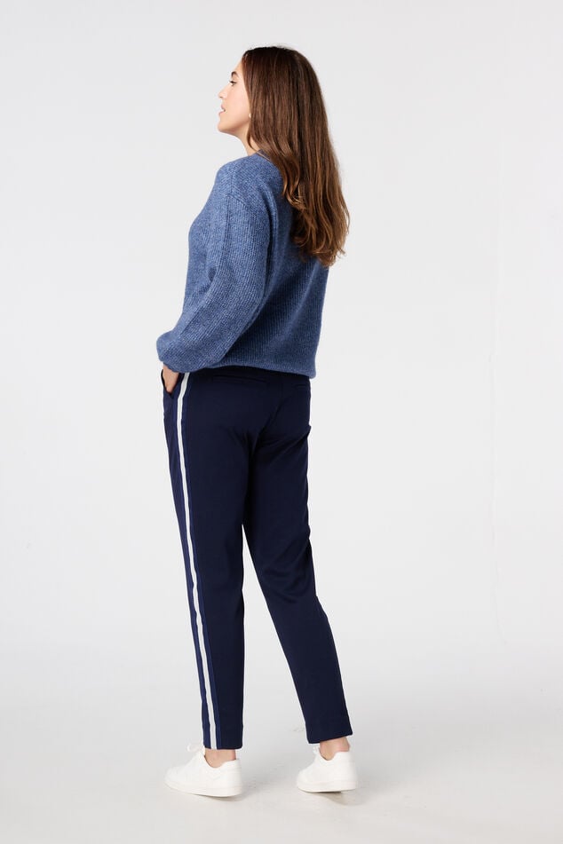 Tapered Hose mit seitlicher Paspelierung image number 3