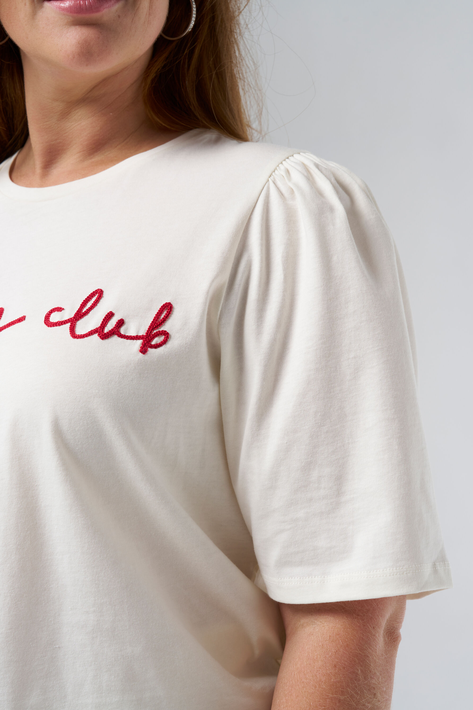 T-Shirt mit gesticktem Tekst image number 4