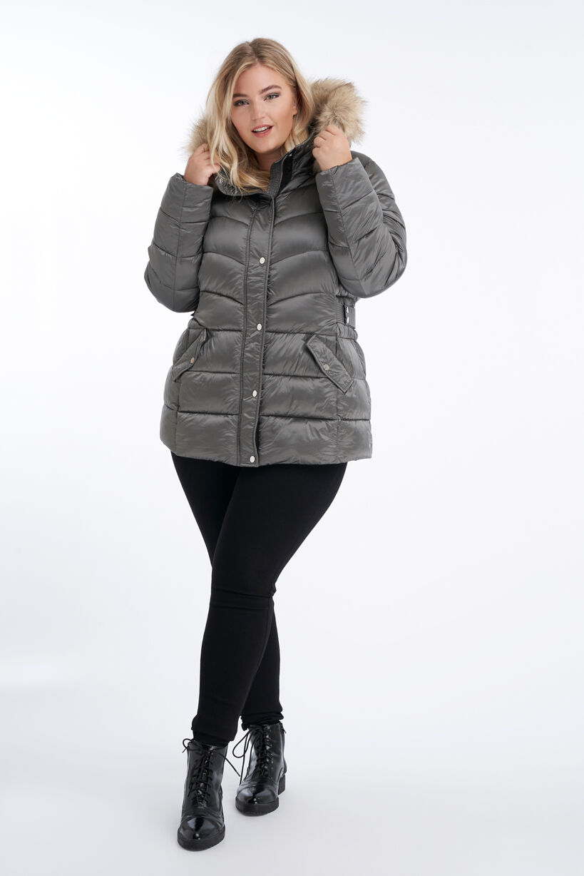 Gef&uuml;tterte Jacke mit Kapuze image number 4