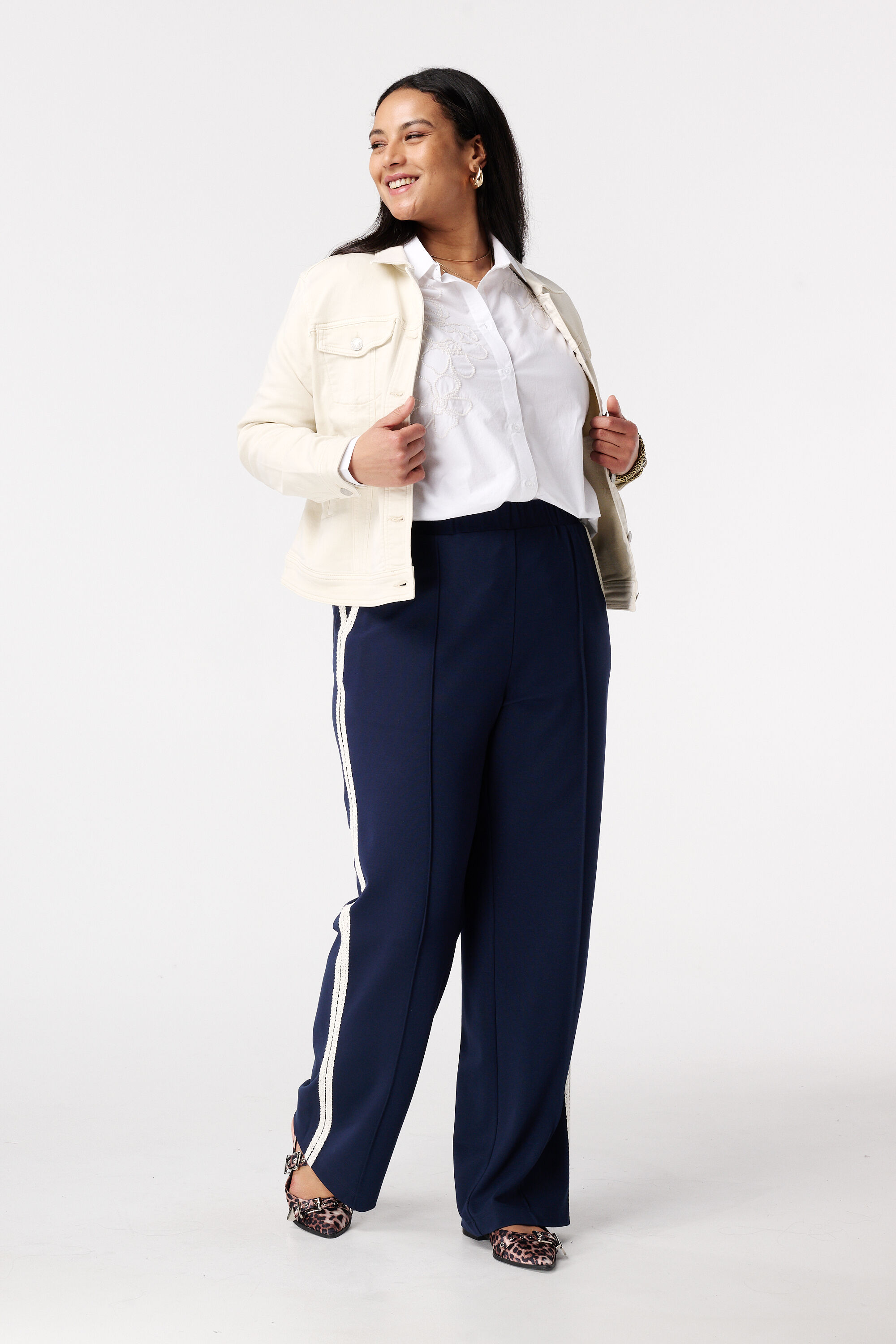 Lange Bluse mit Perlen image number 5