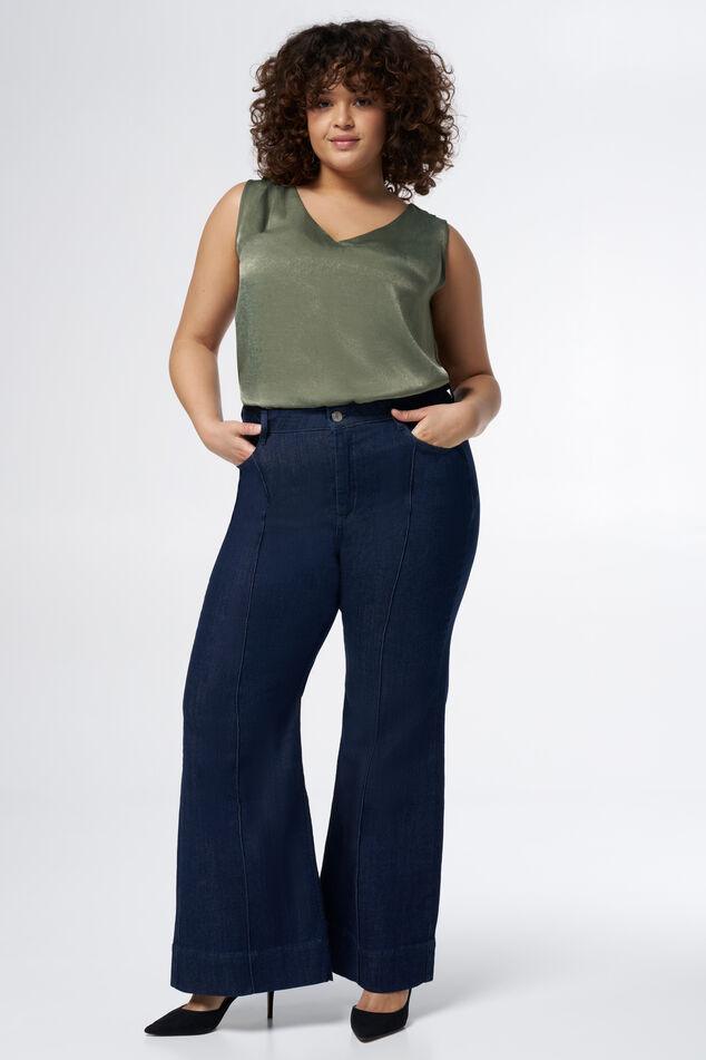 Ausgestellte Slim-Leg-Jeans mit Ziernähten image number 6