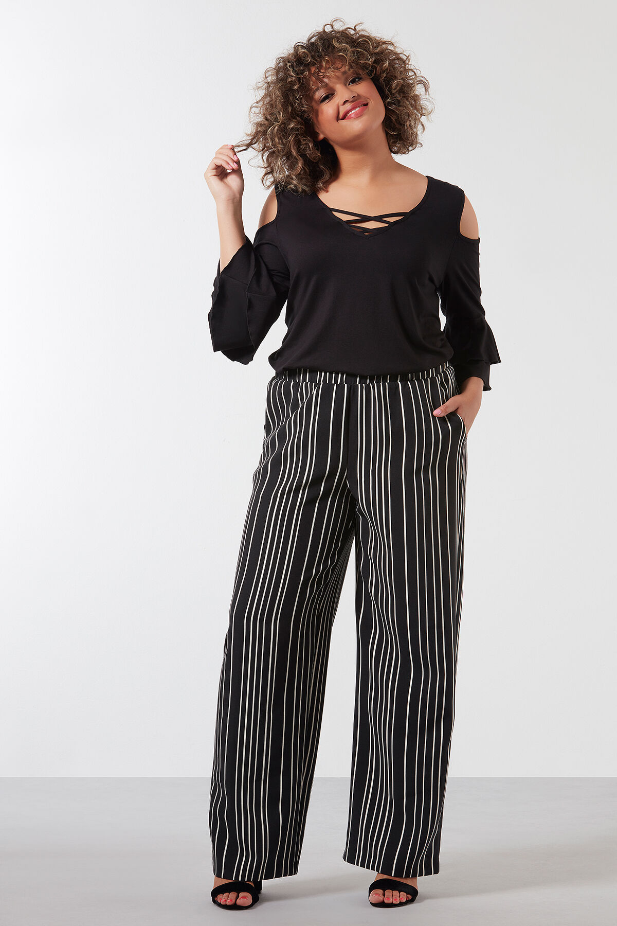 Wide-leg Hose mit Streifen  image number 5