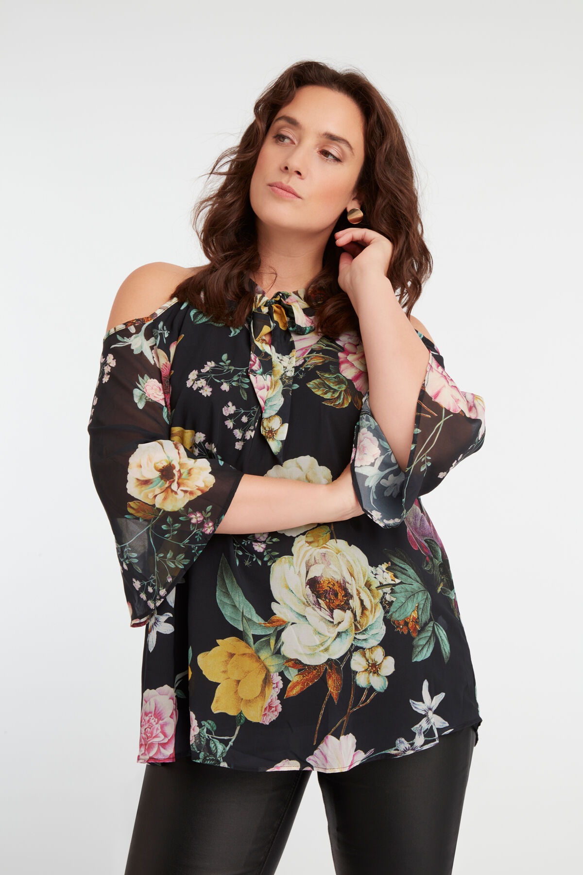 Bluse mit offenen Schultern image number 4