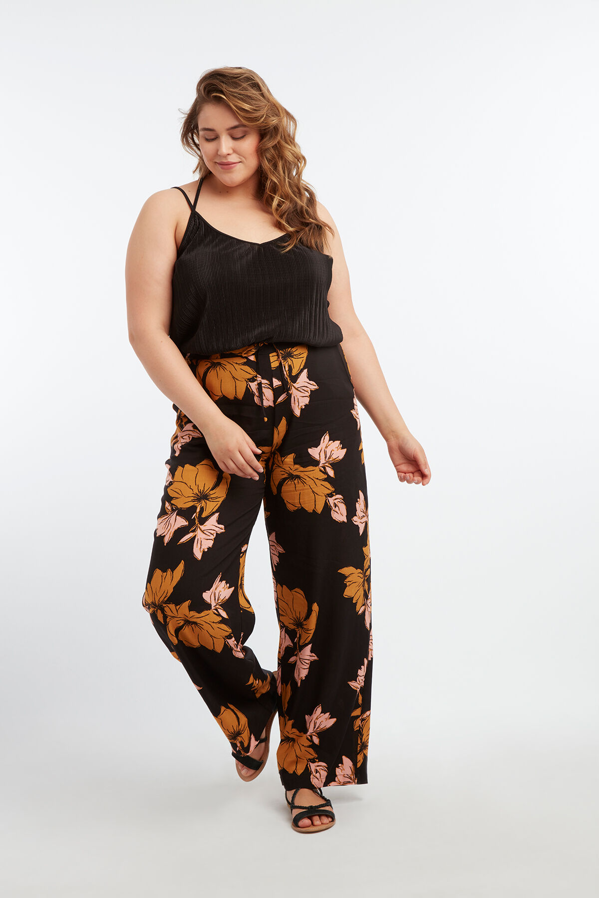 Hose mit weitem Bein und Blumenmotiv image number 3