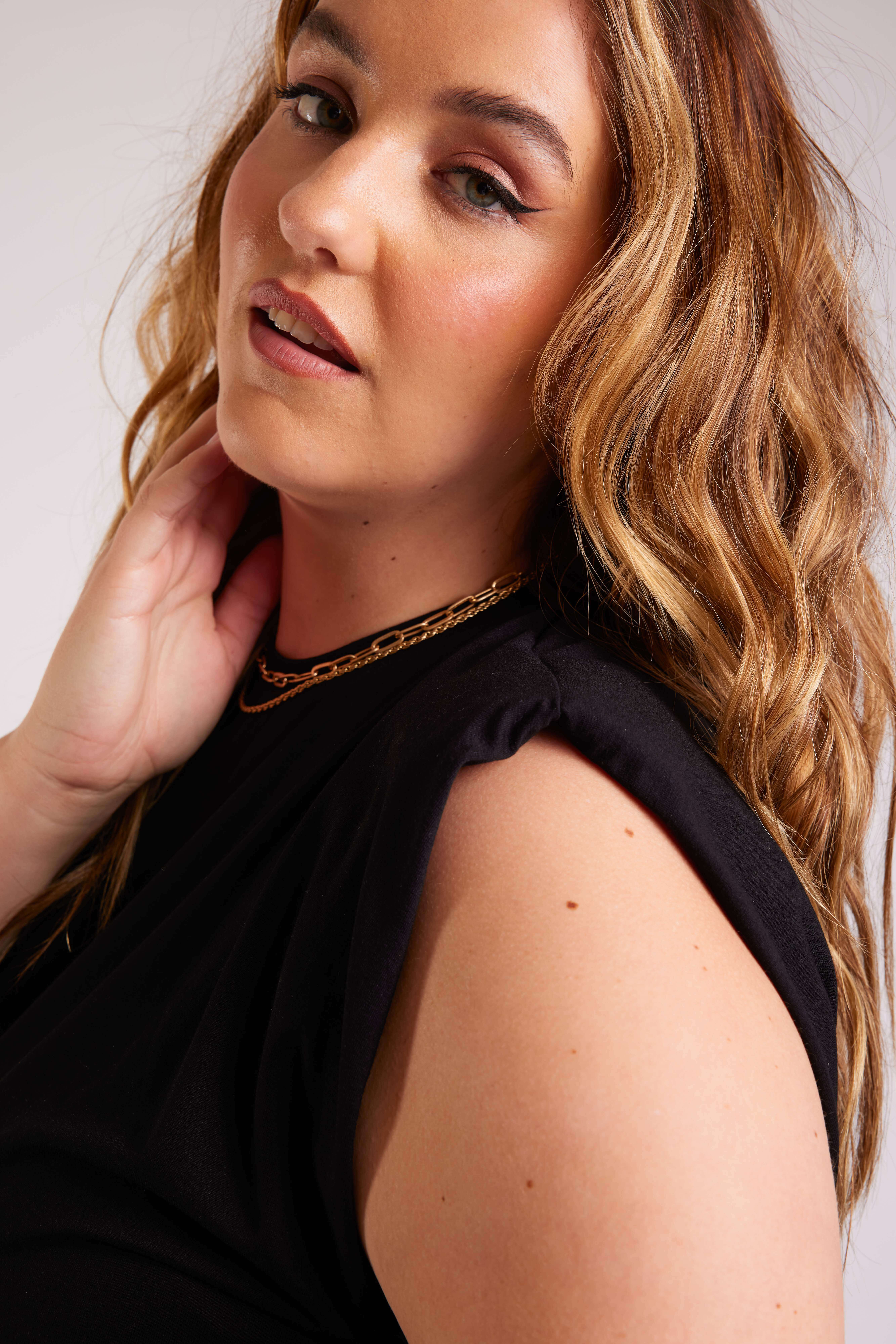 Top mit Schulterpolster  image number 5