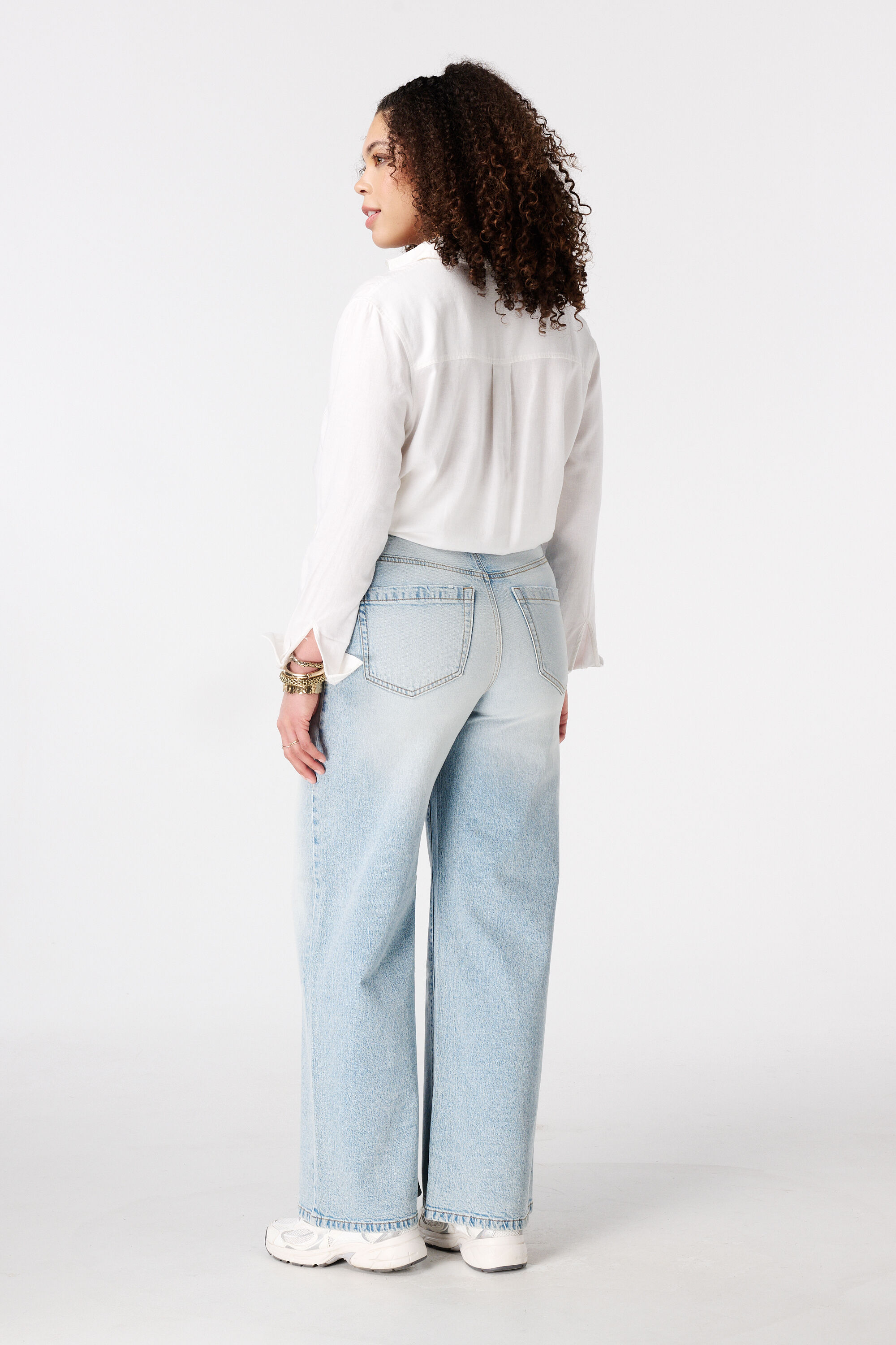 Weite Jeans mit hoher Taille image number 3