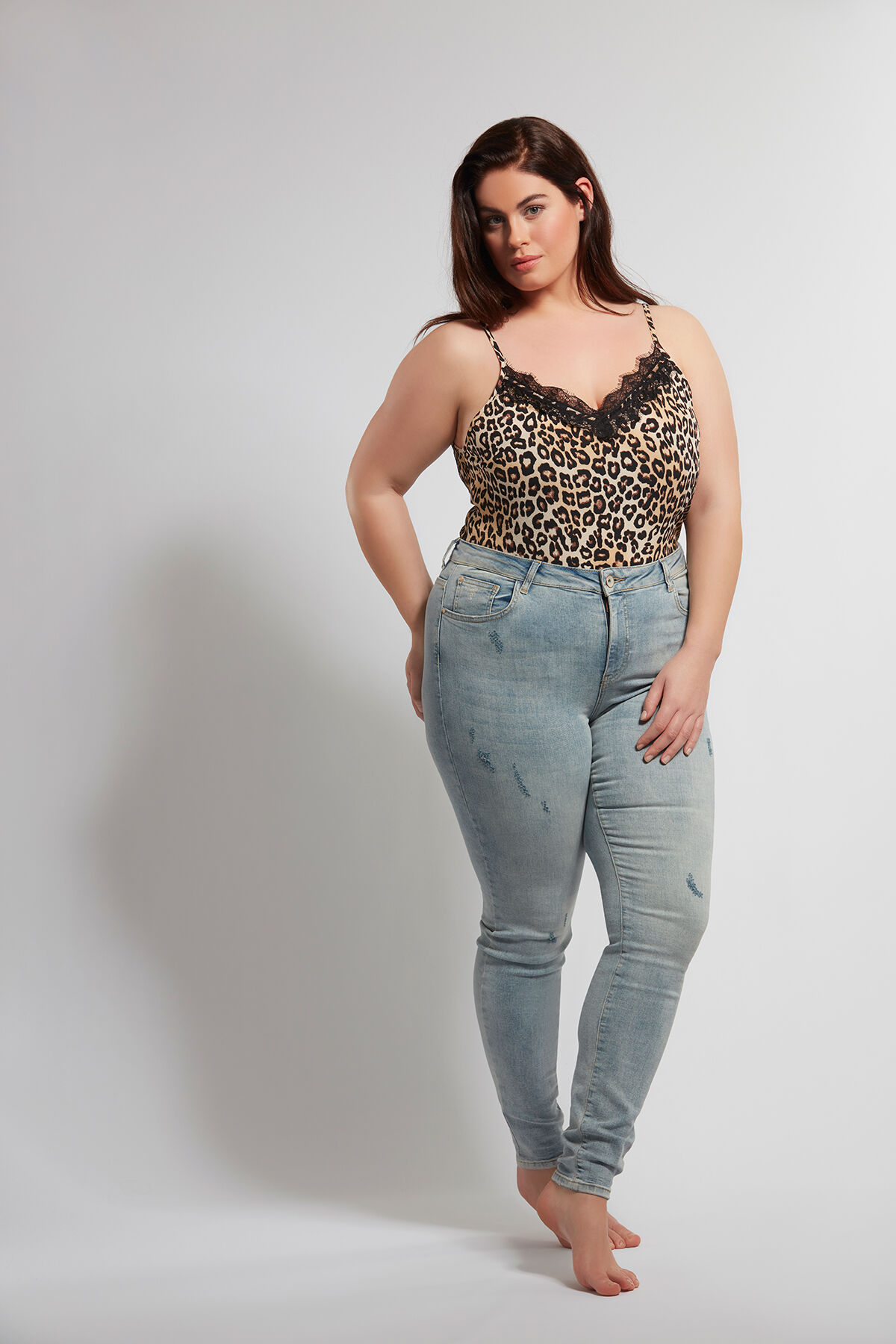 &Auml;rmellose Bluse mit Leoparden-Print und Spitze image number 3