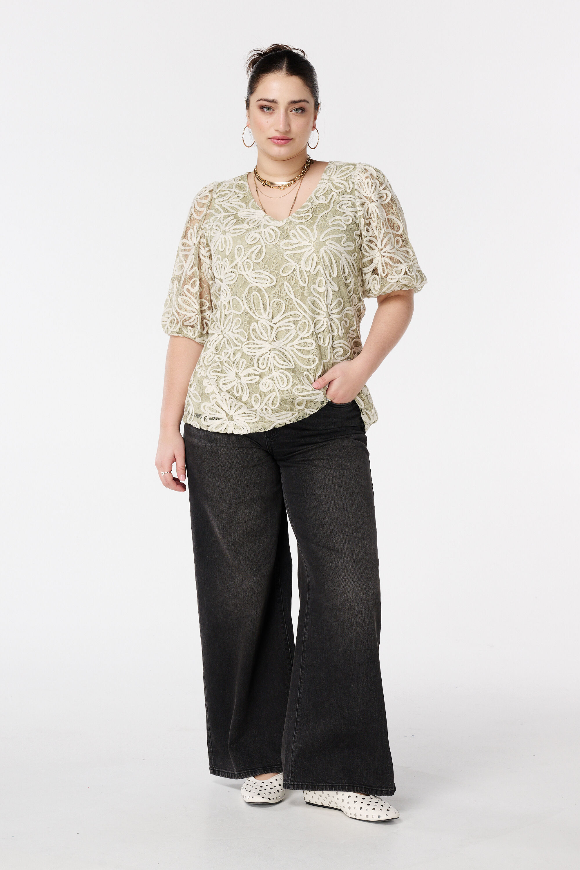 Besticktes Top mit Mesh&auml;rmeln image number 5