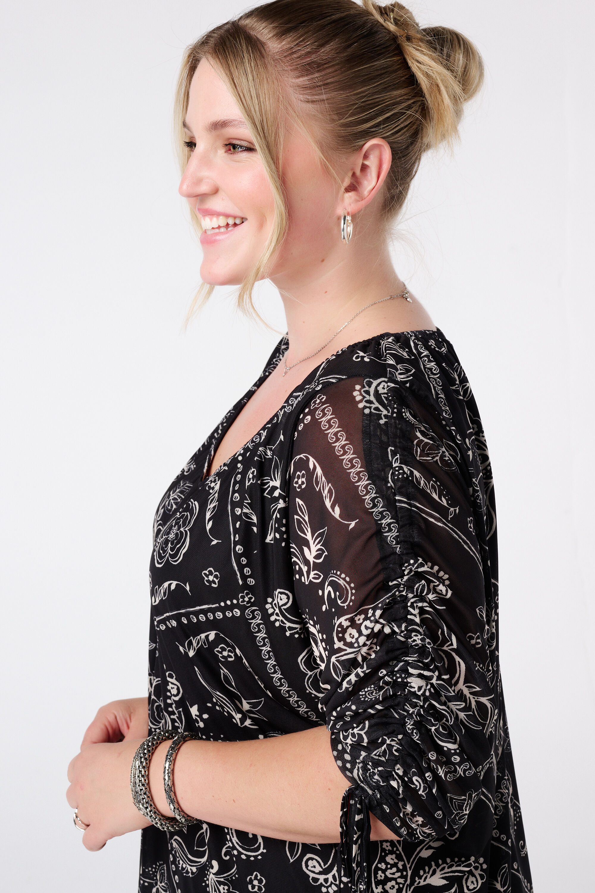 Bluse mit Print und Kordelzug&auml;rmeln image number 4