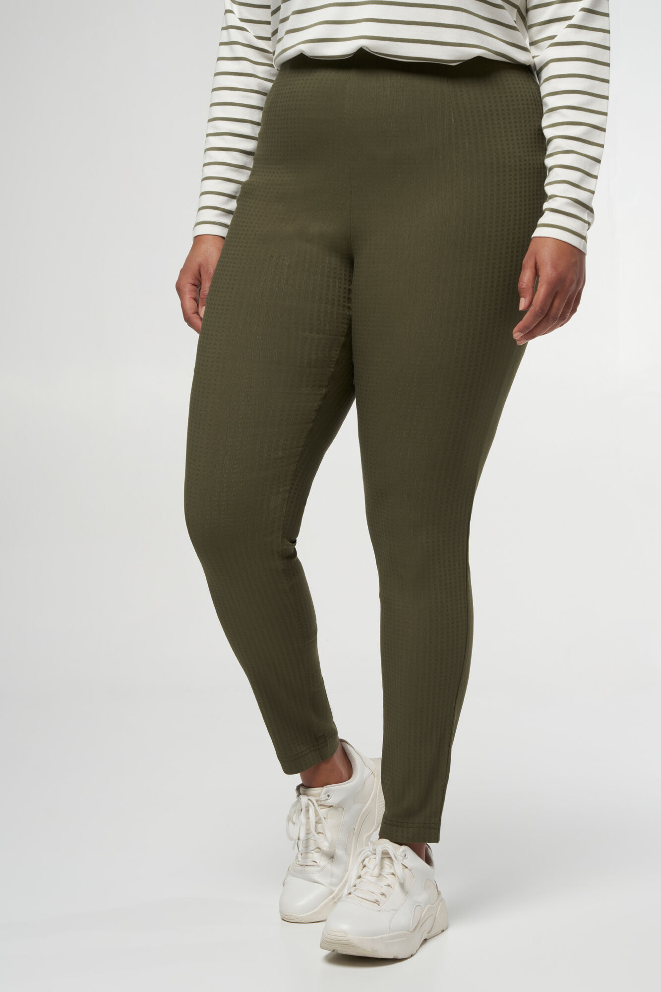 Tregging mit Struktur im Stoff image number 5