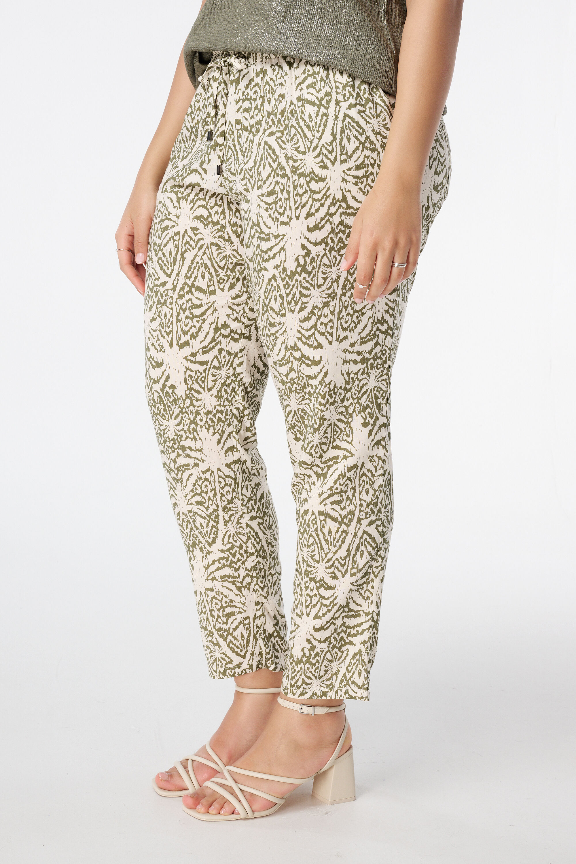 Bequeme Hose mit Tunnelzug image number 5