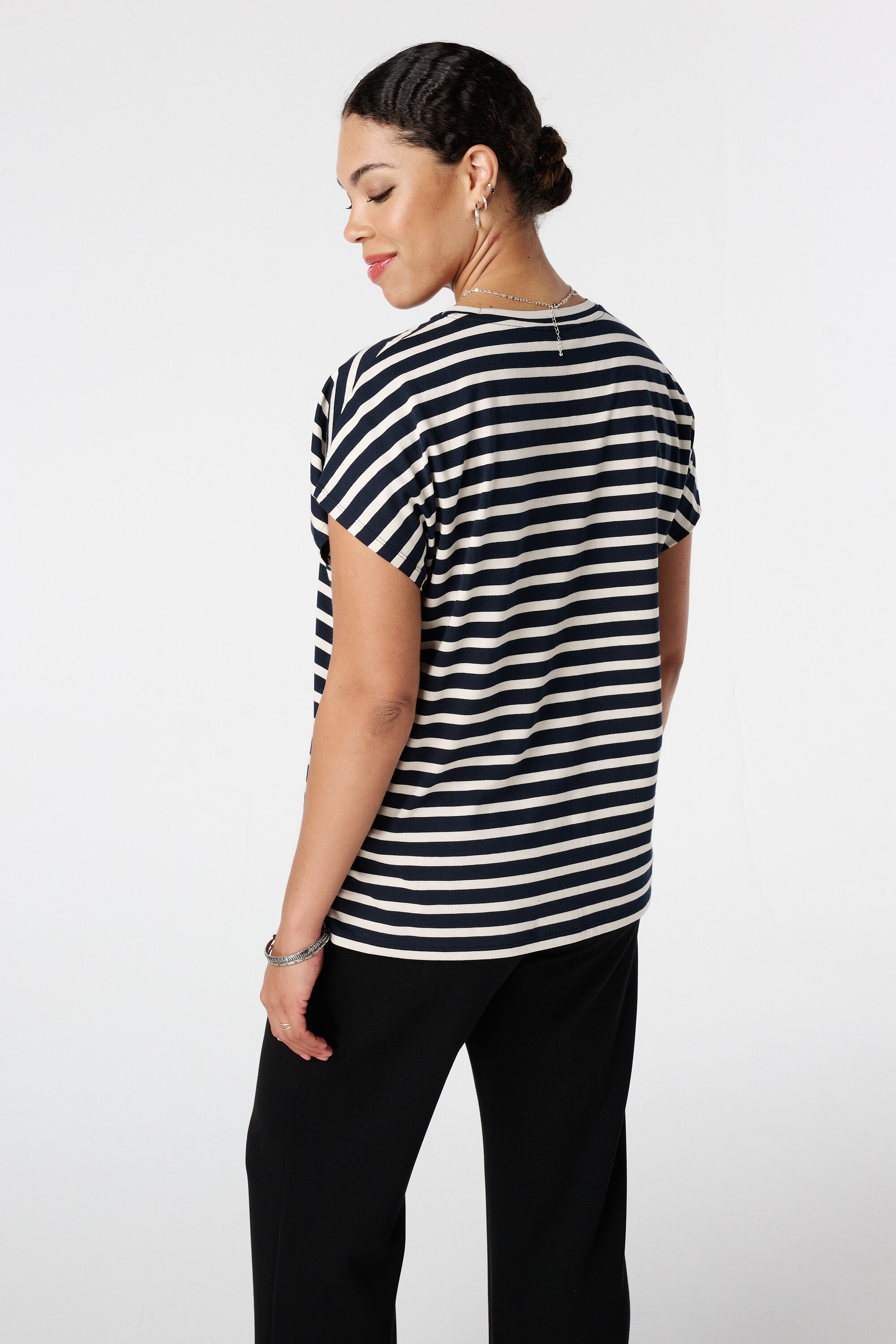 Gestreiftes T-Shirt mit Print  image number 3