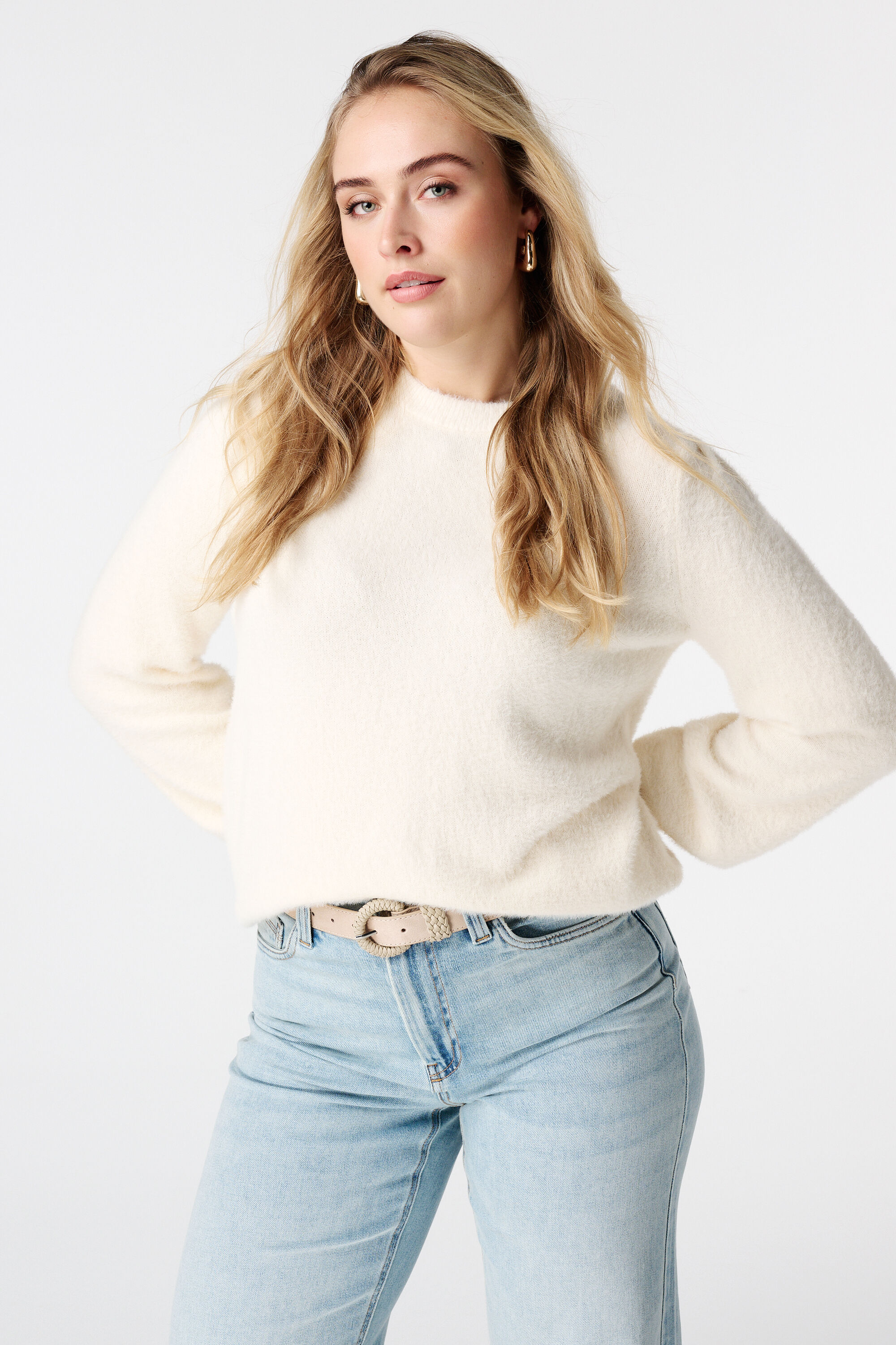 Wildlederg&uuml;rtel mit geflochtener Schnalle