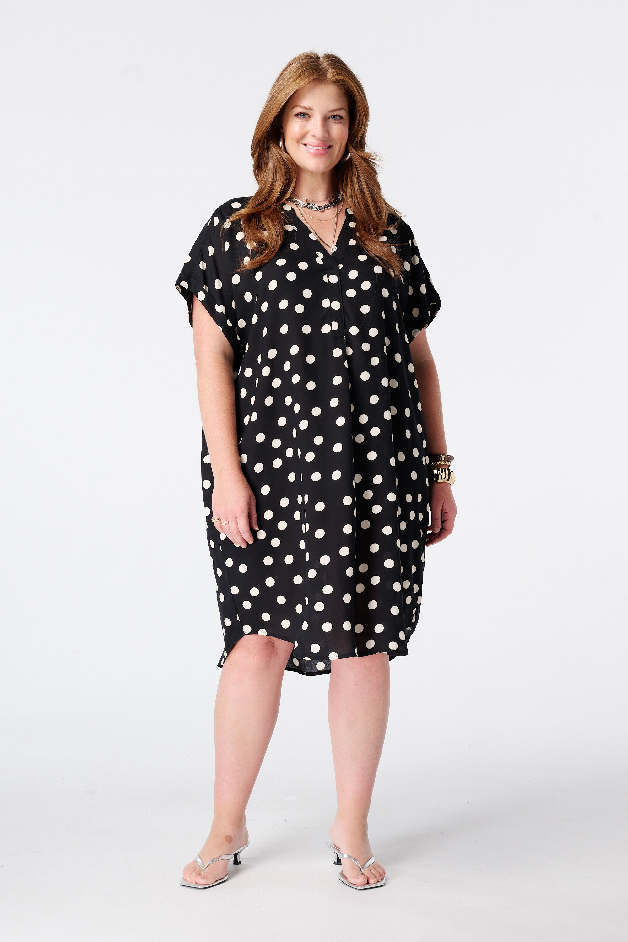 Kleid mit V Ausschnitt image number 5