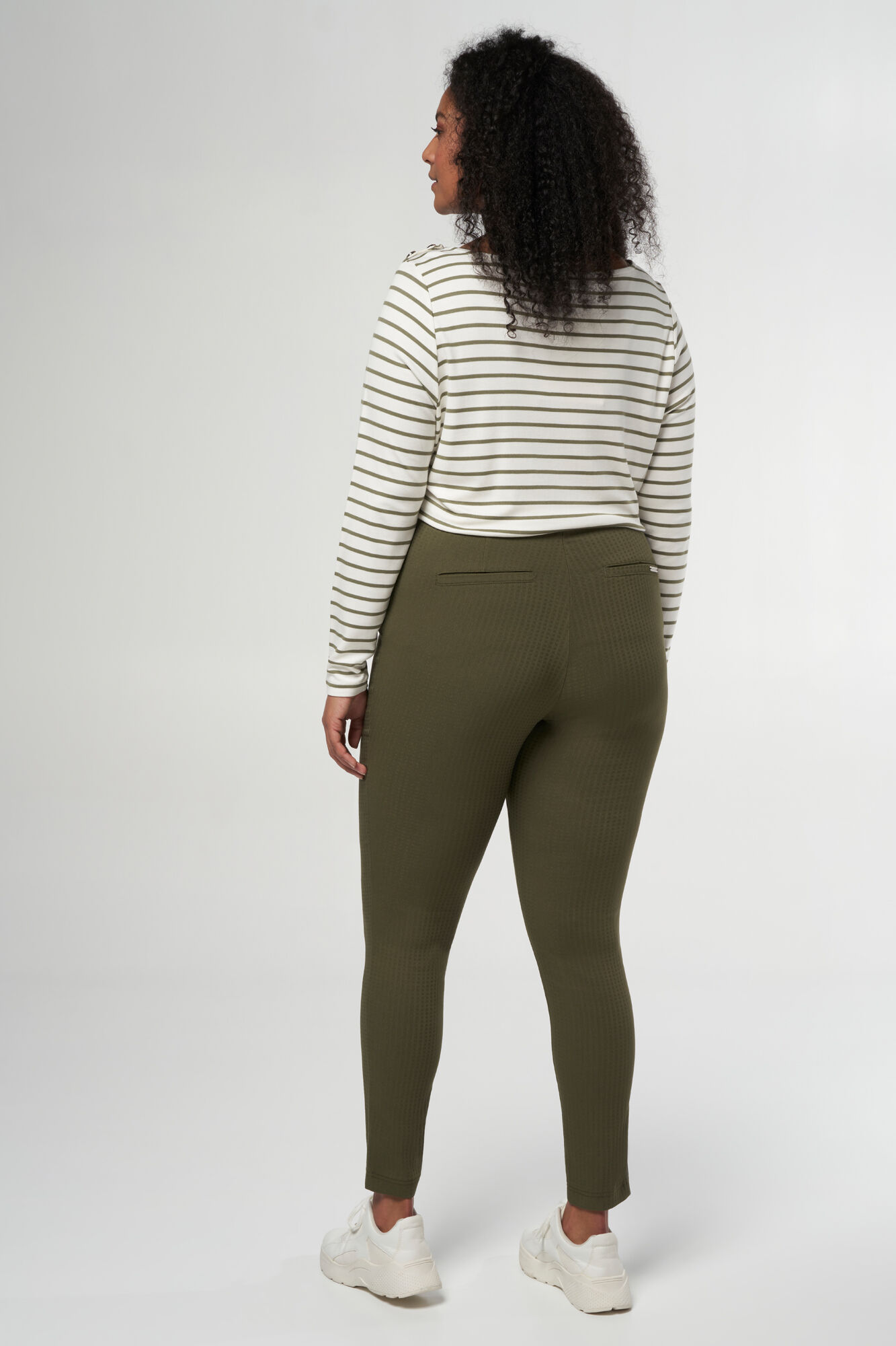 Tregging mit Struktur im Stoff image number 3