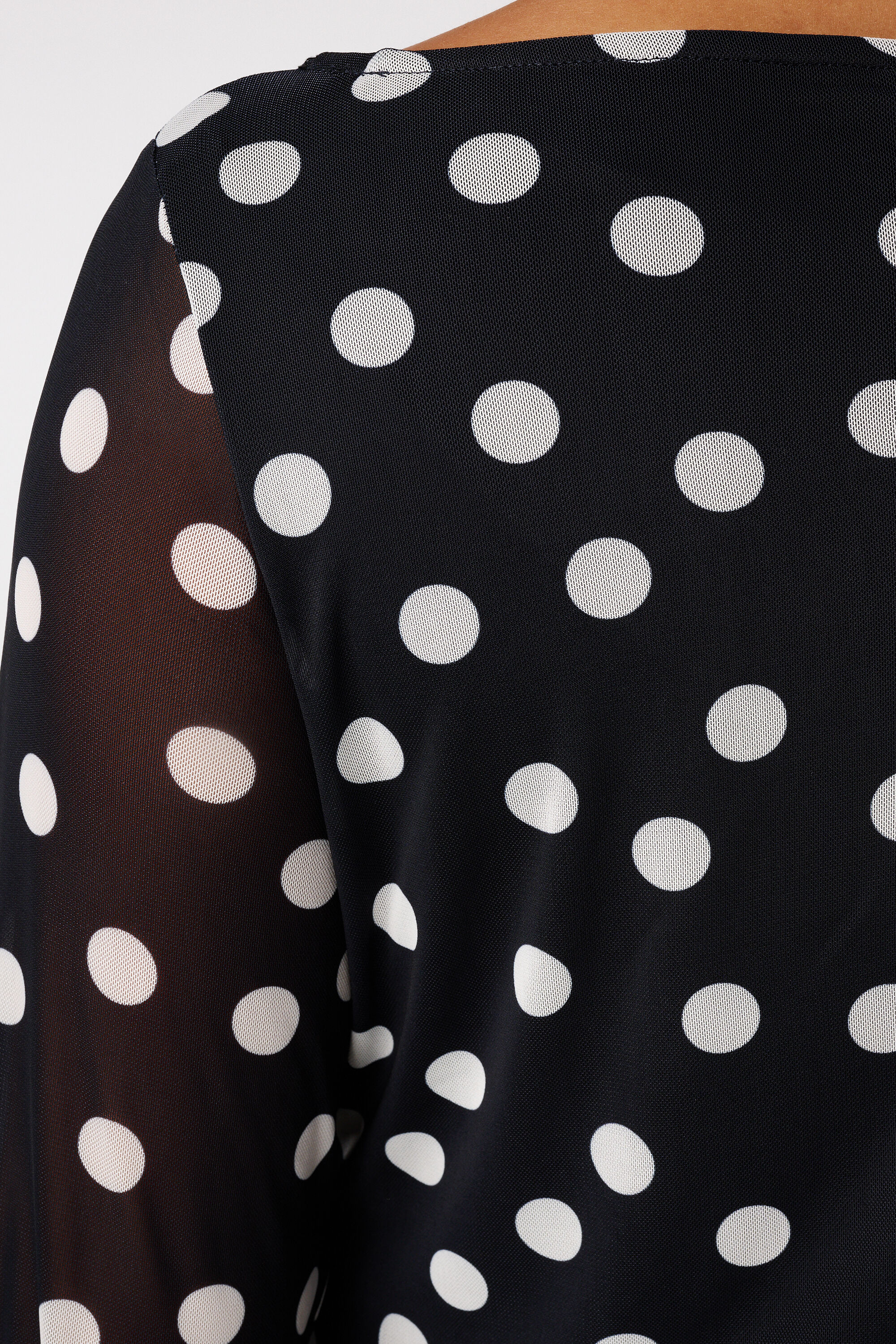 Maxikleid aus Mesh image number 4