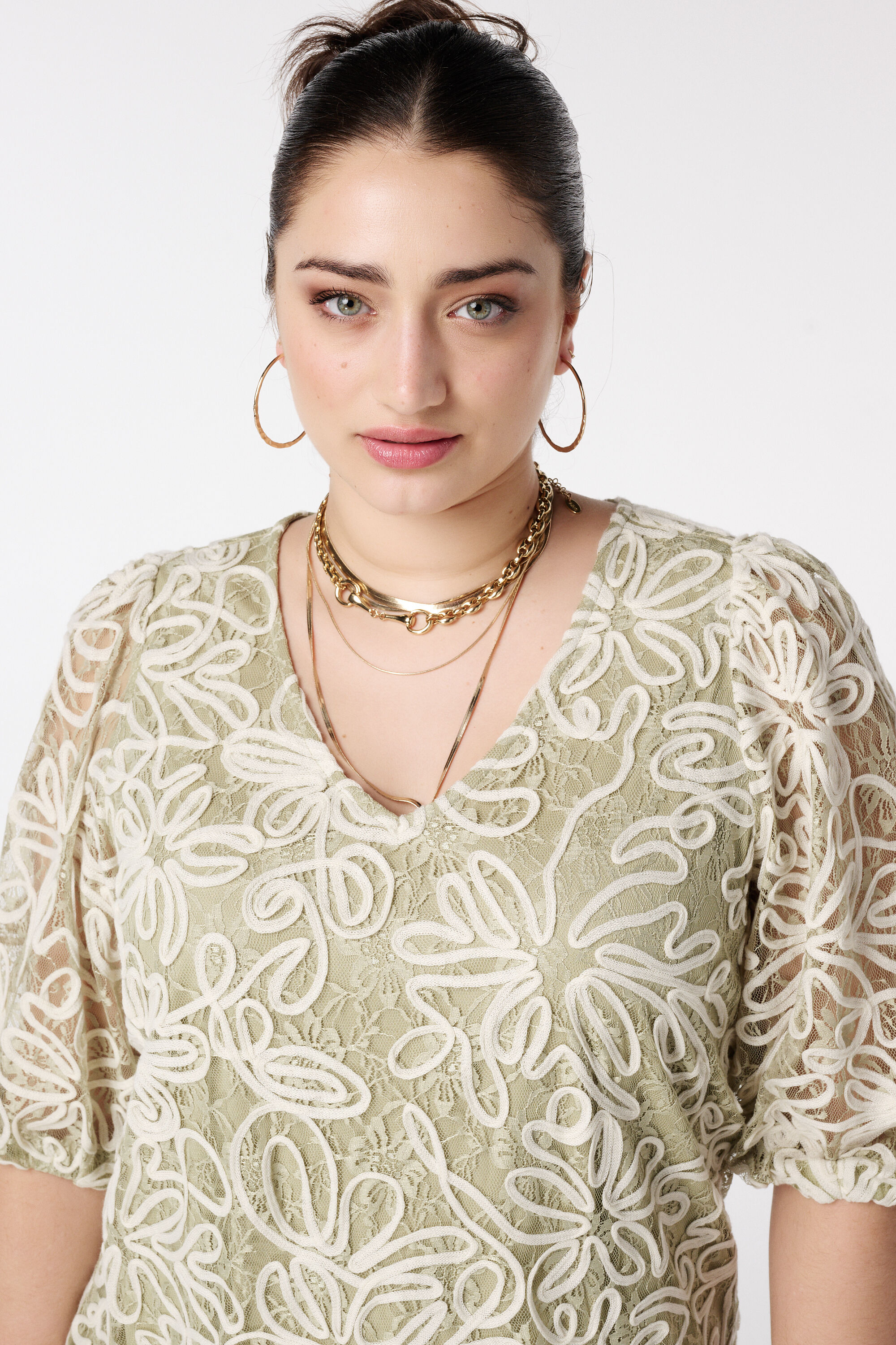 Besticktes Top mit Mesh&auml;rmeln image number 4