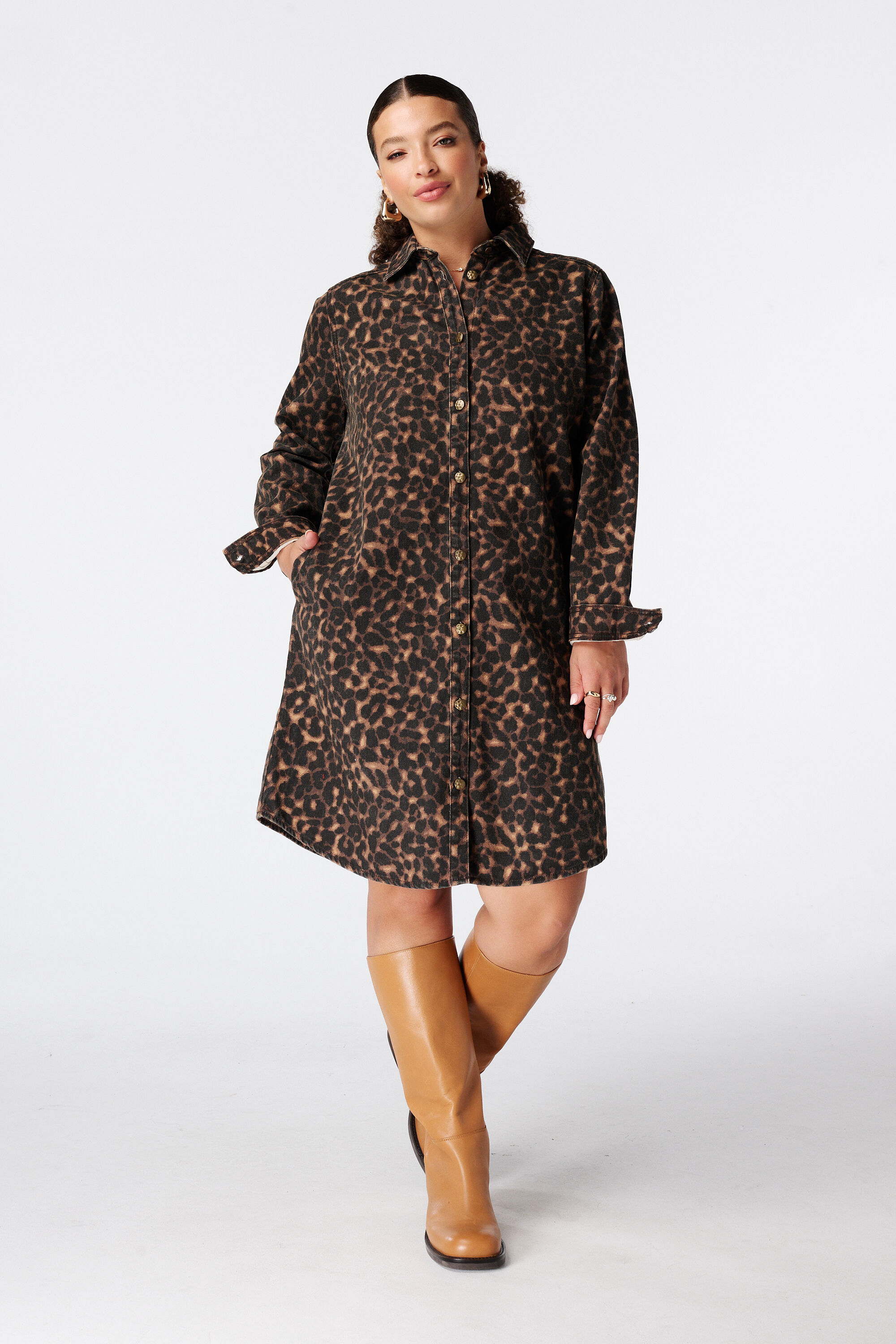 Jeanskleid mit Animalprint