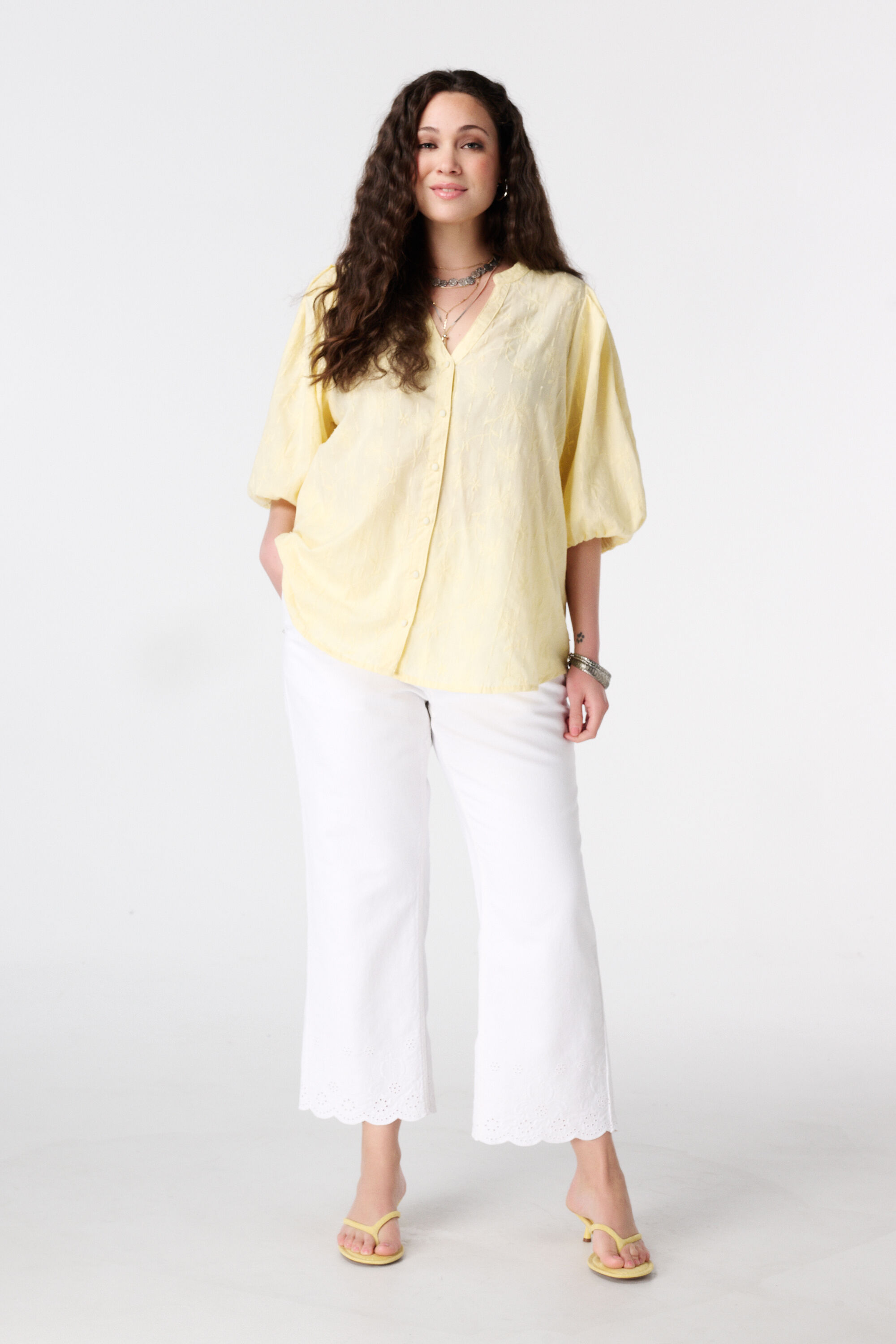 Bluse mit kurzen &Auml;rmeln image number 5