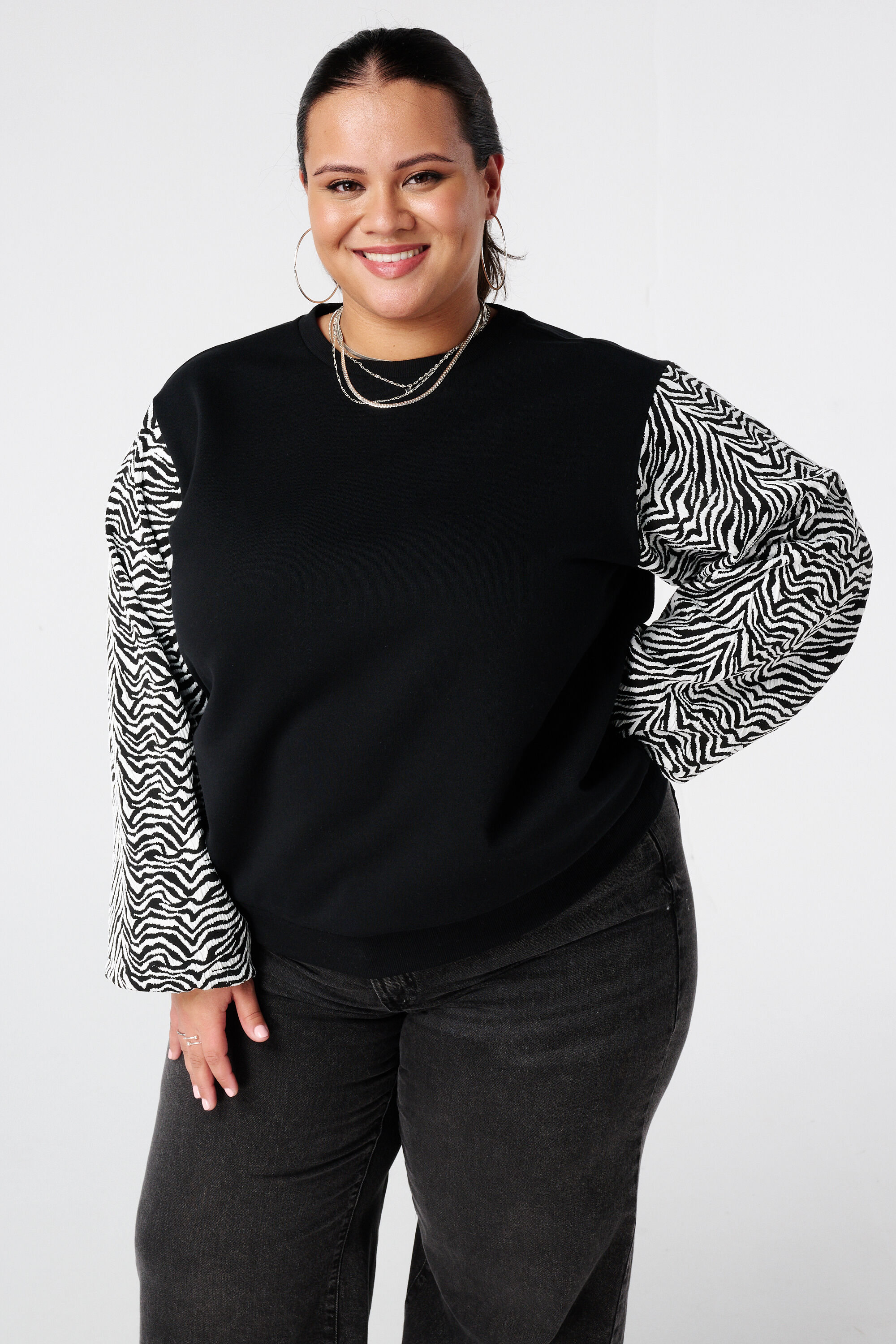 Sweatshirt mit Ballon&auml;rmeln und Aufdruck