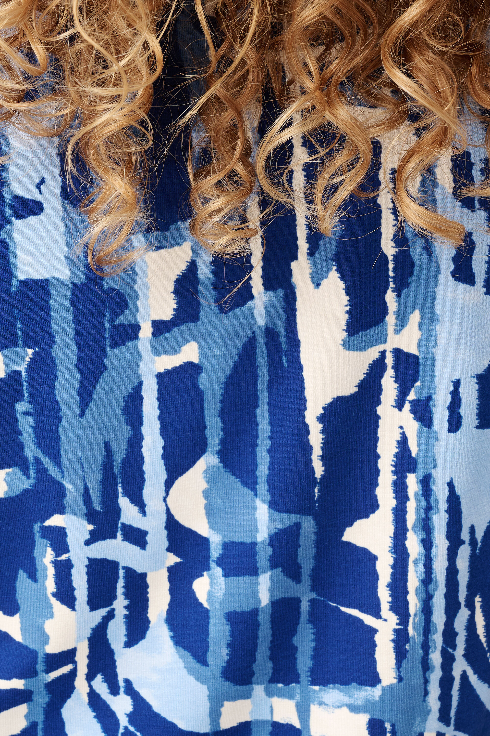 T-Shirt mit Print image number 6