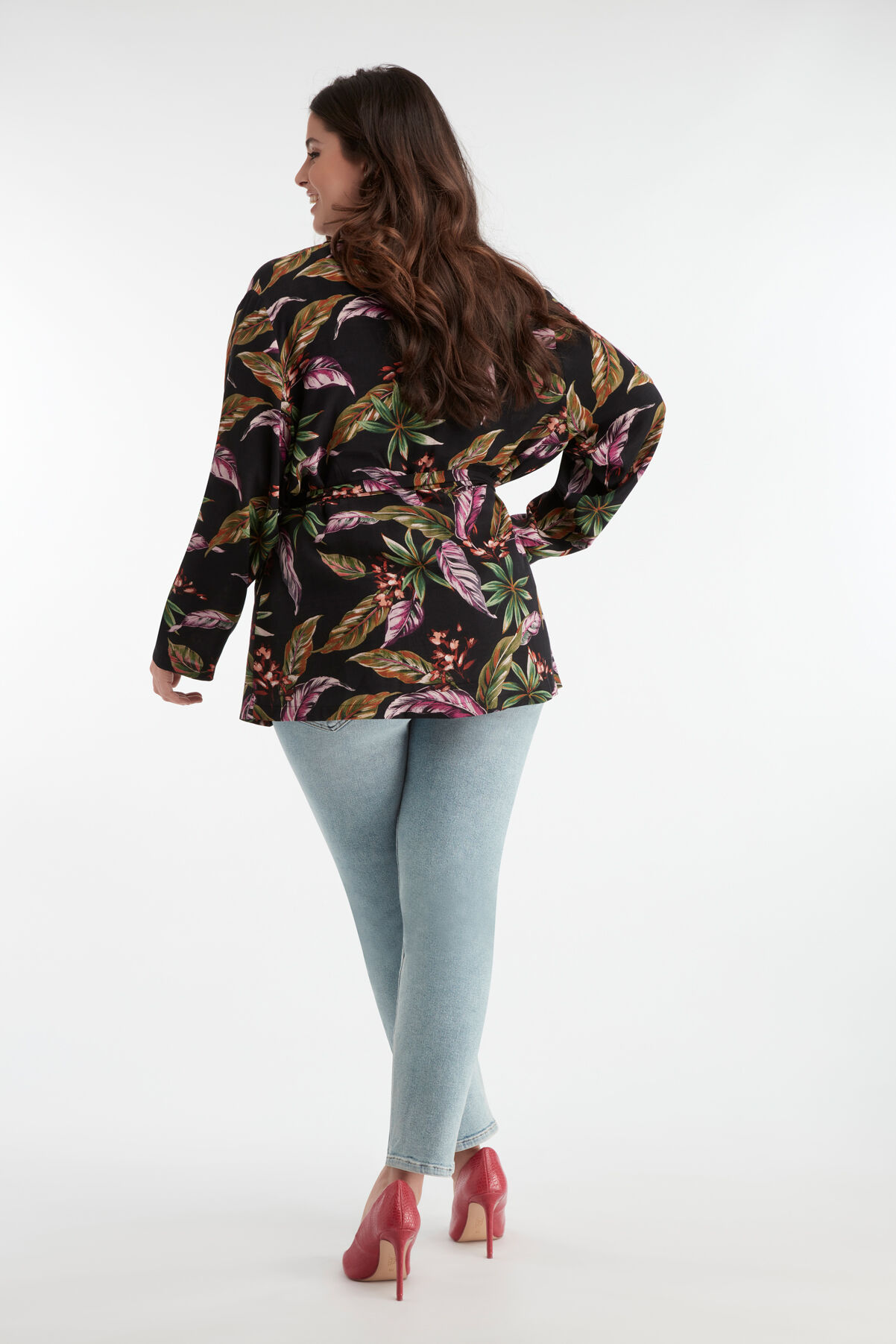 Jeans mit Knopfverschluss image number 4