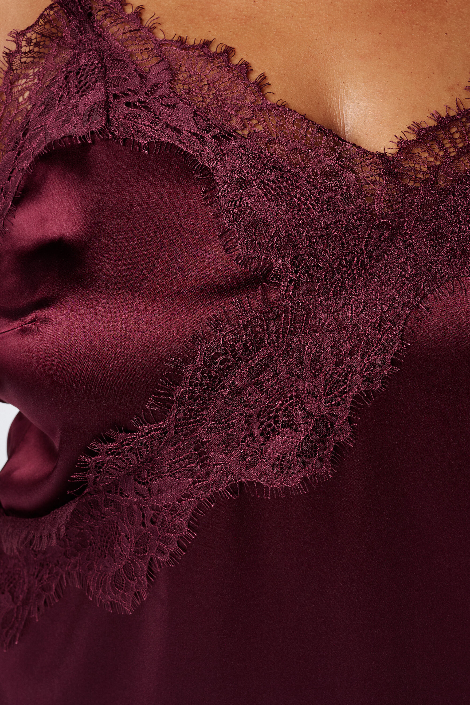 Asymmetrische Bluse mit Spitze image number 6