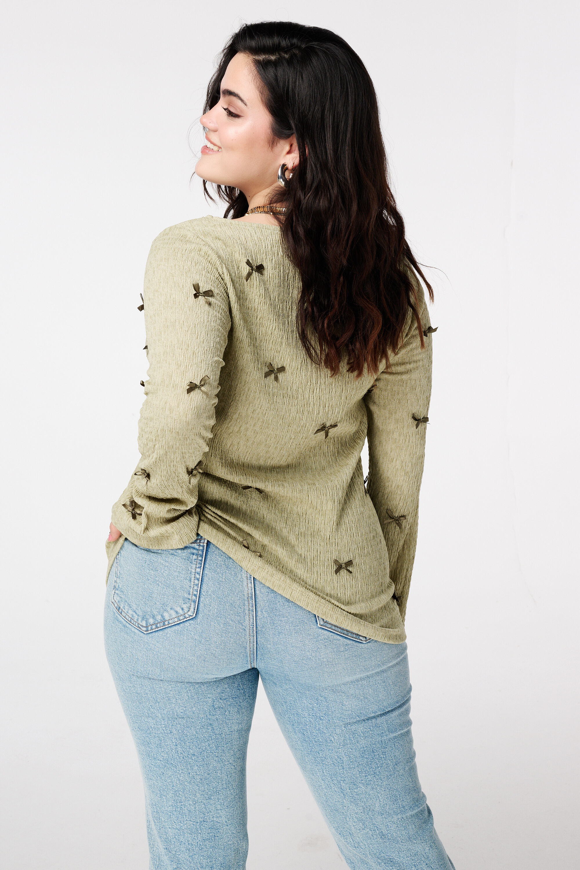 Top mit Schleifendetails image number 3