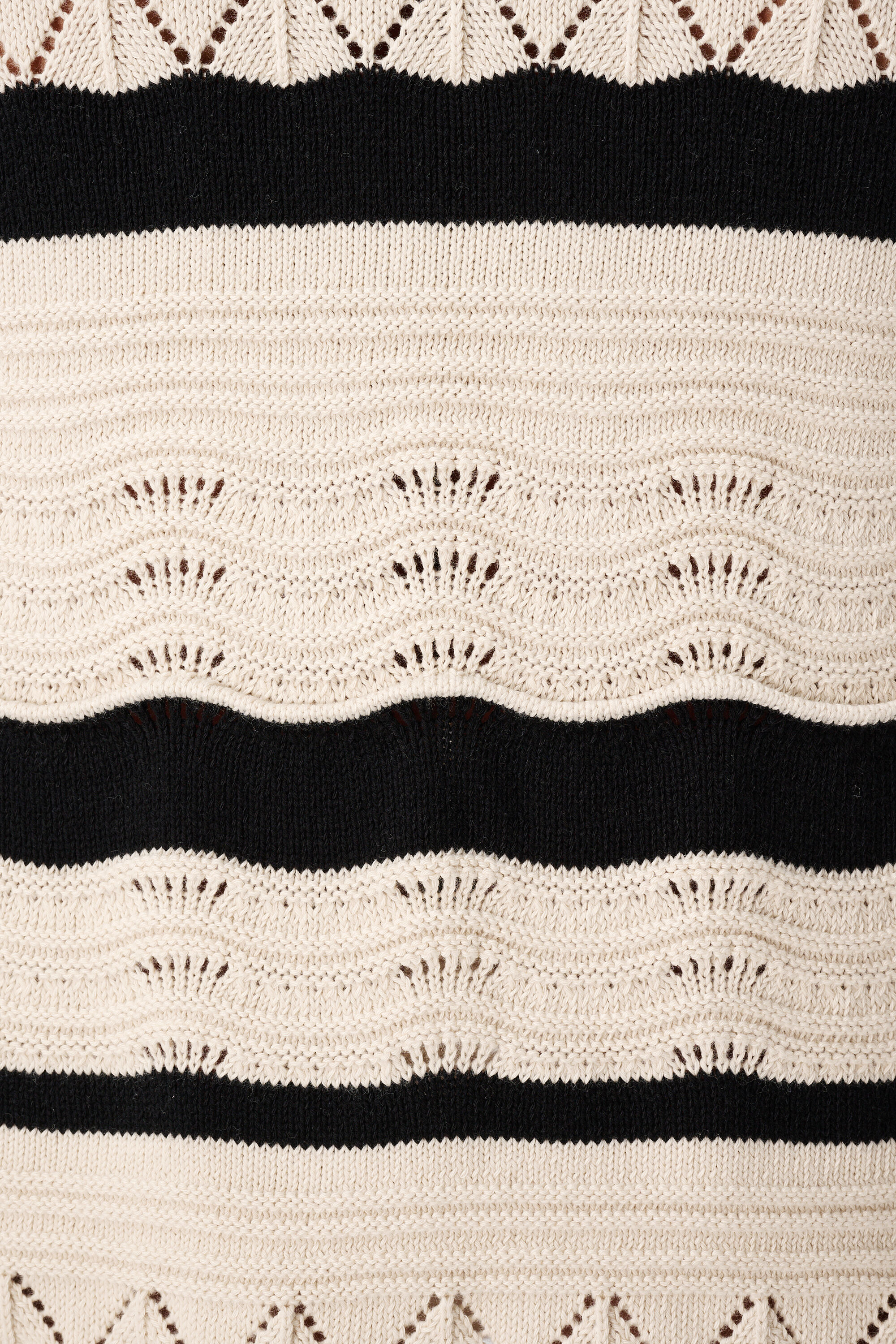 Geh&auml;keltes Kleid mit Streifen image number 6