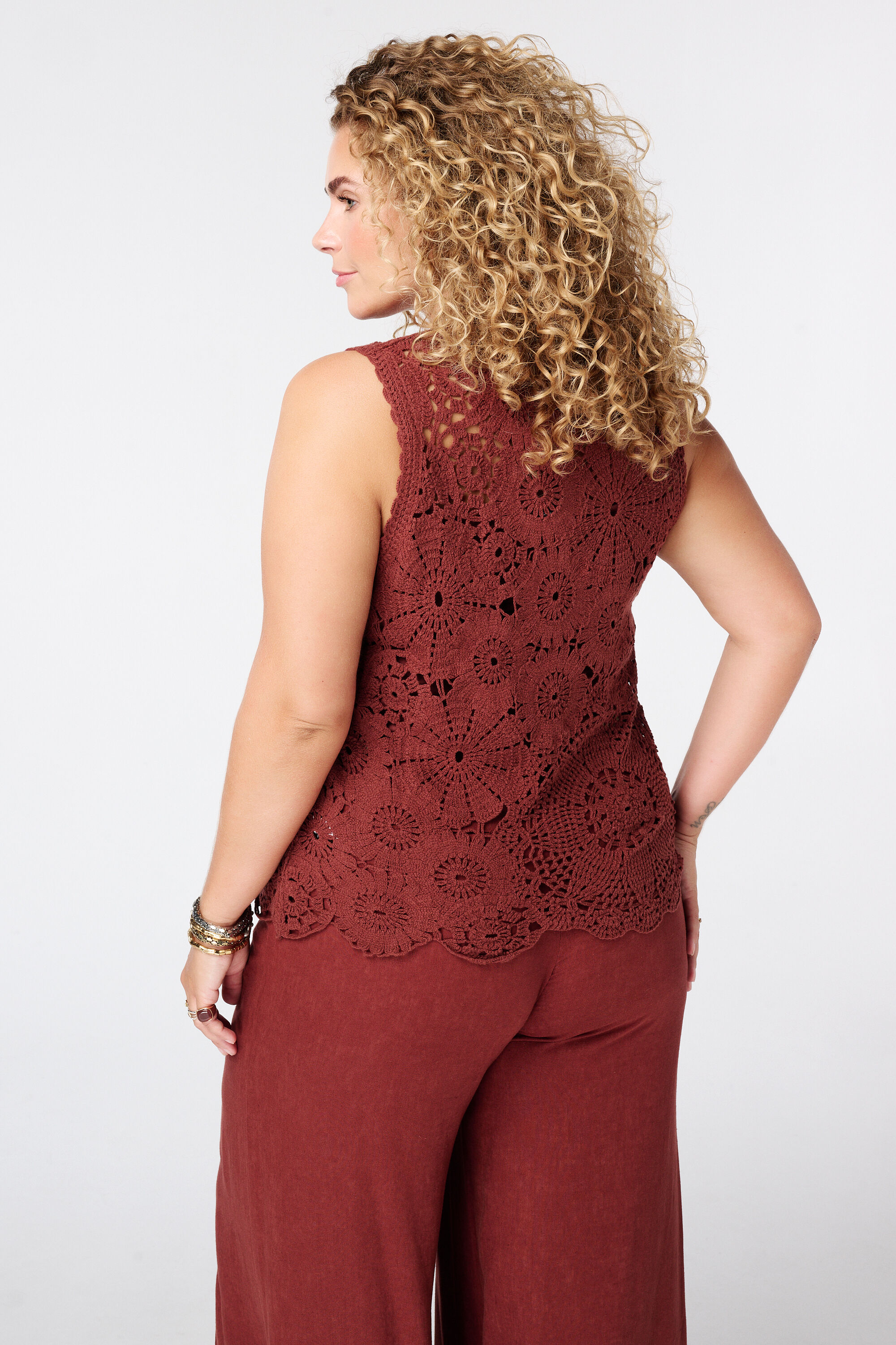 Crochet Pullover image number 3