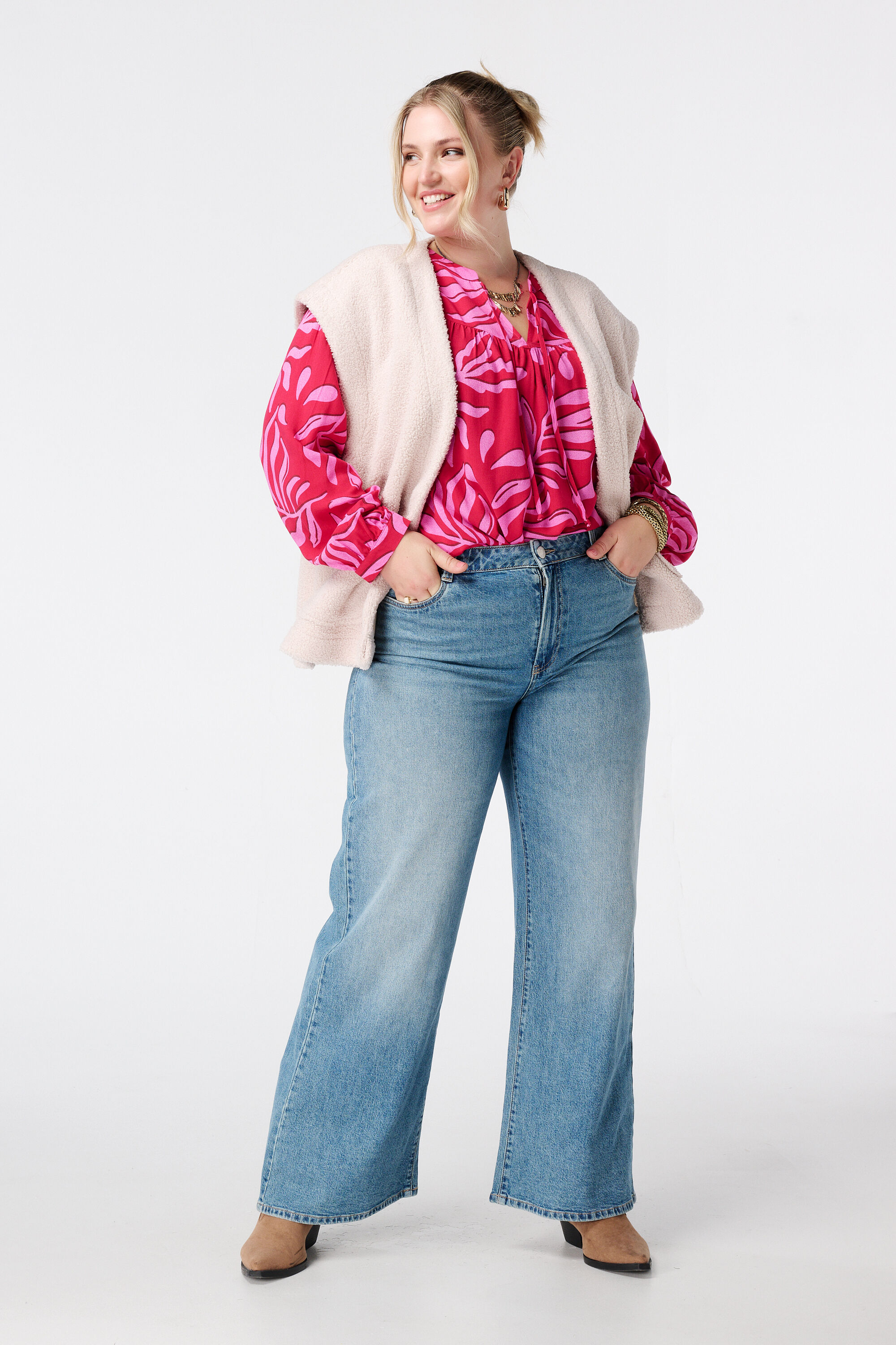 Bluse mit Print und Spulen image number 5