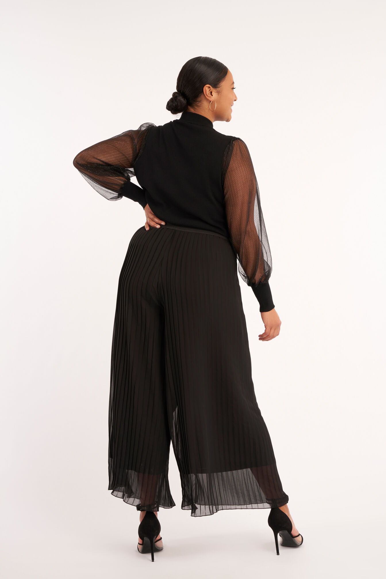 Weite Hose mit Plissees image number 3