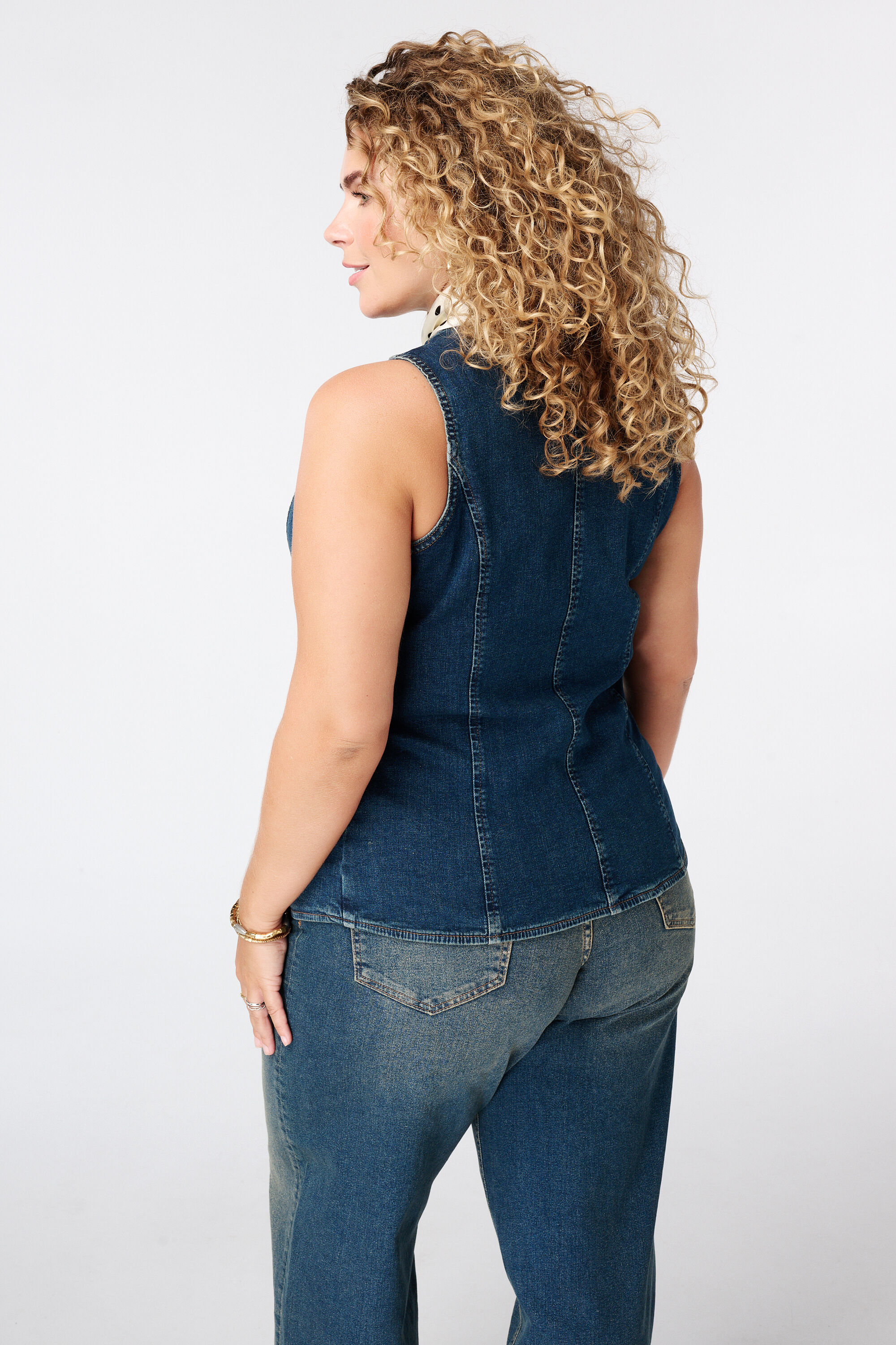 Langes Denim Gilet image number 3